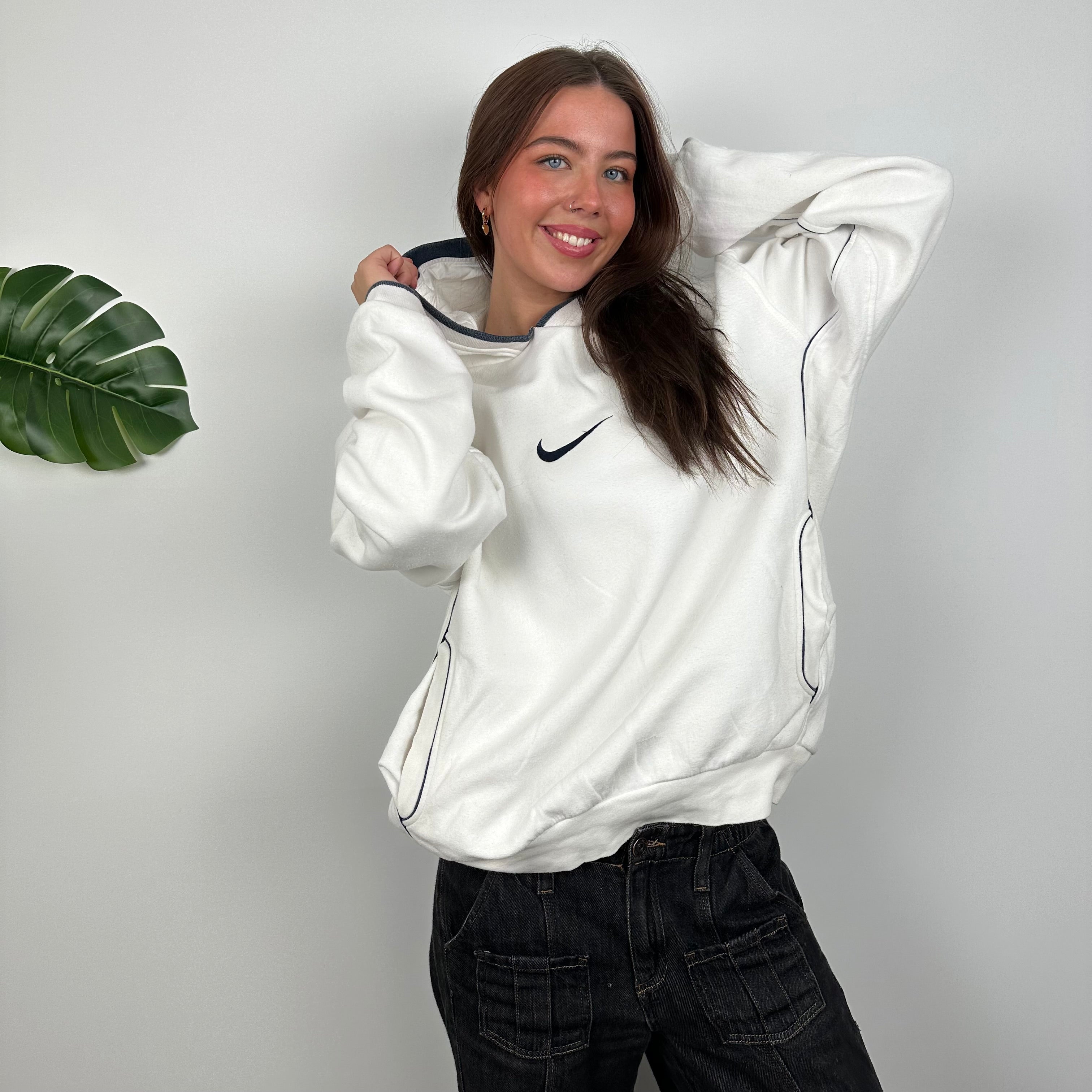 Nike RARE White Embroidered Swoosh Hoodie (L)