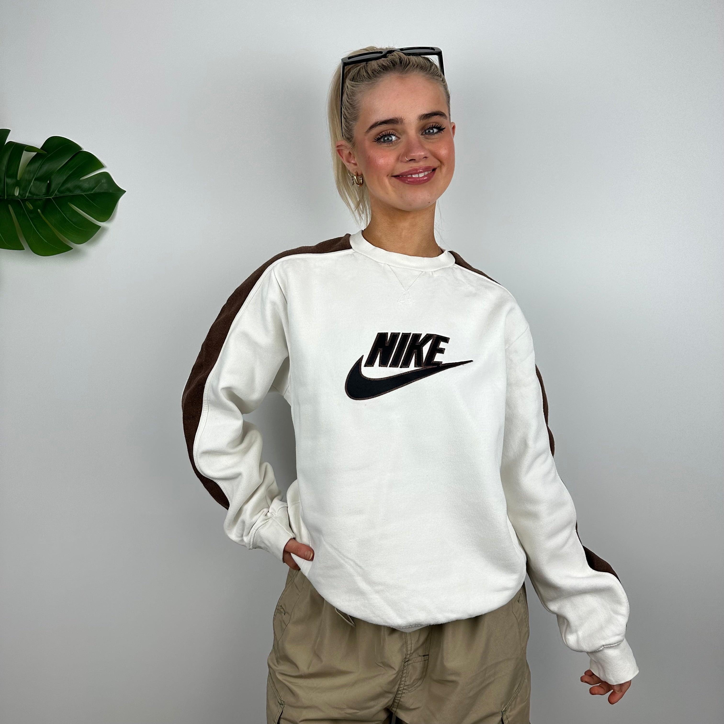 Nike RARE White Embroidered Spell Out Sweatshirt (S)