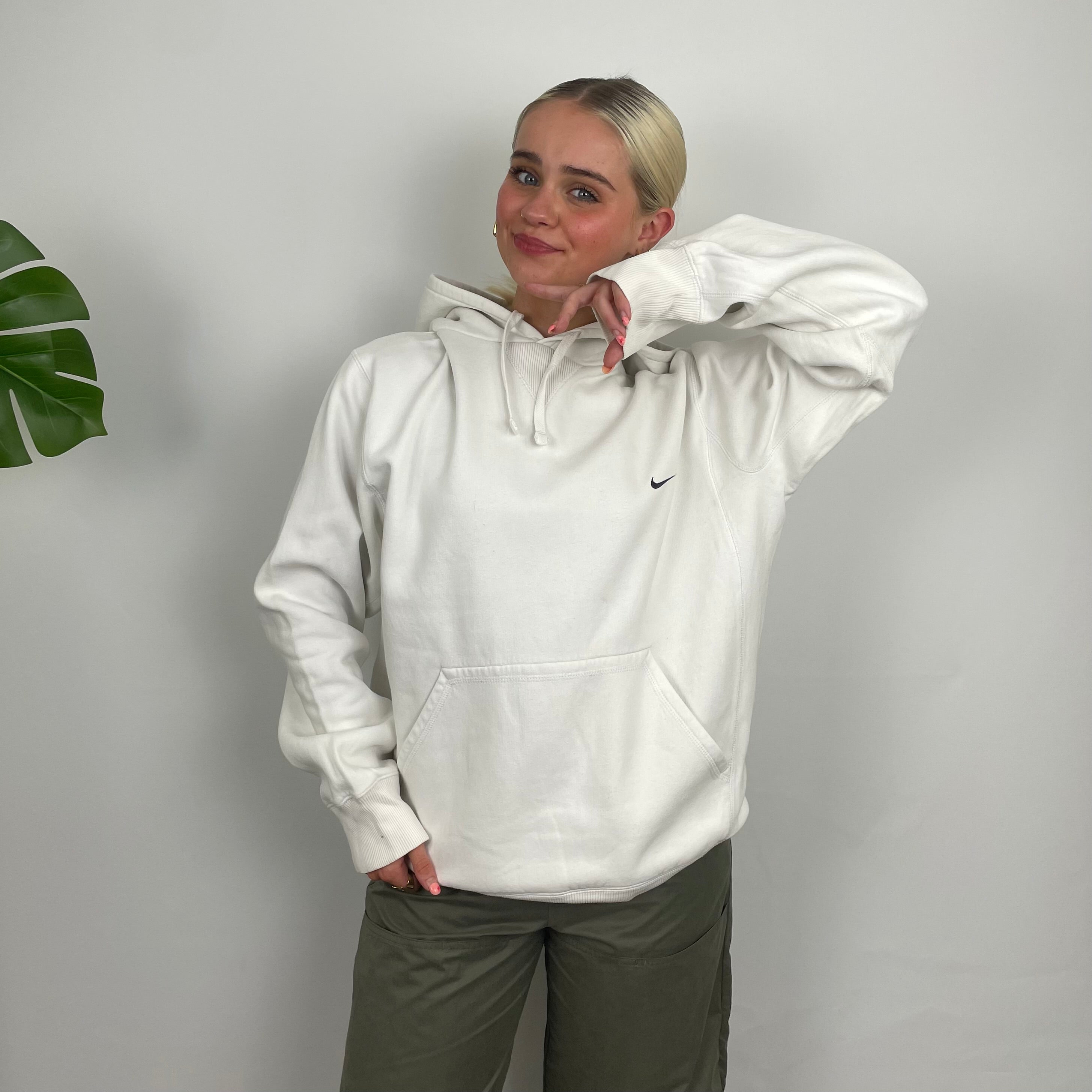 Nike White Embroidered Swoosh Hoodie (M)