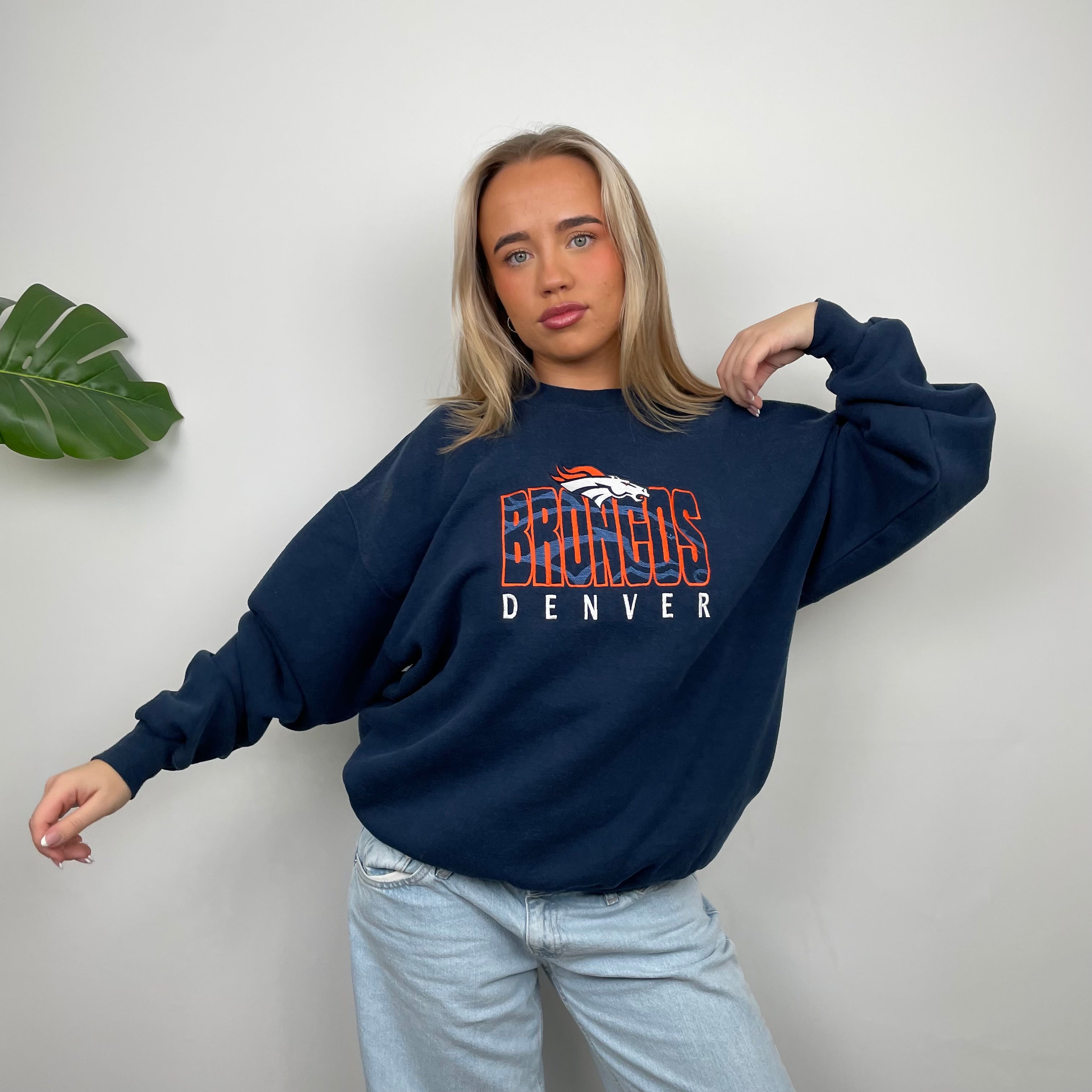 NFL Denver Broncos Navy Embroidered Spell Out Sweatshirt (L)