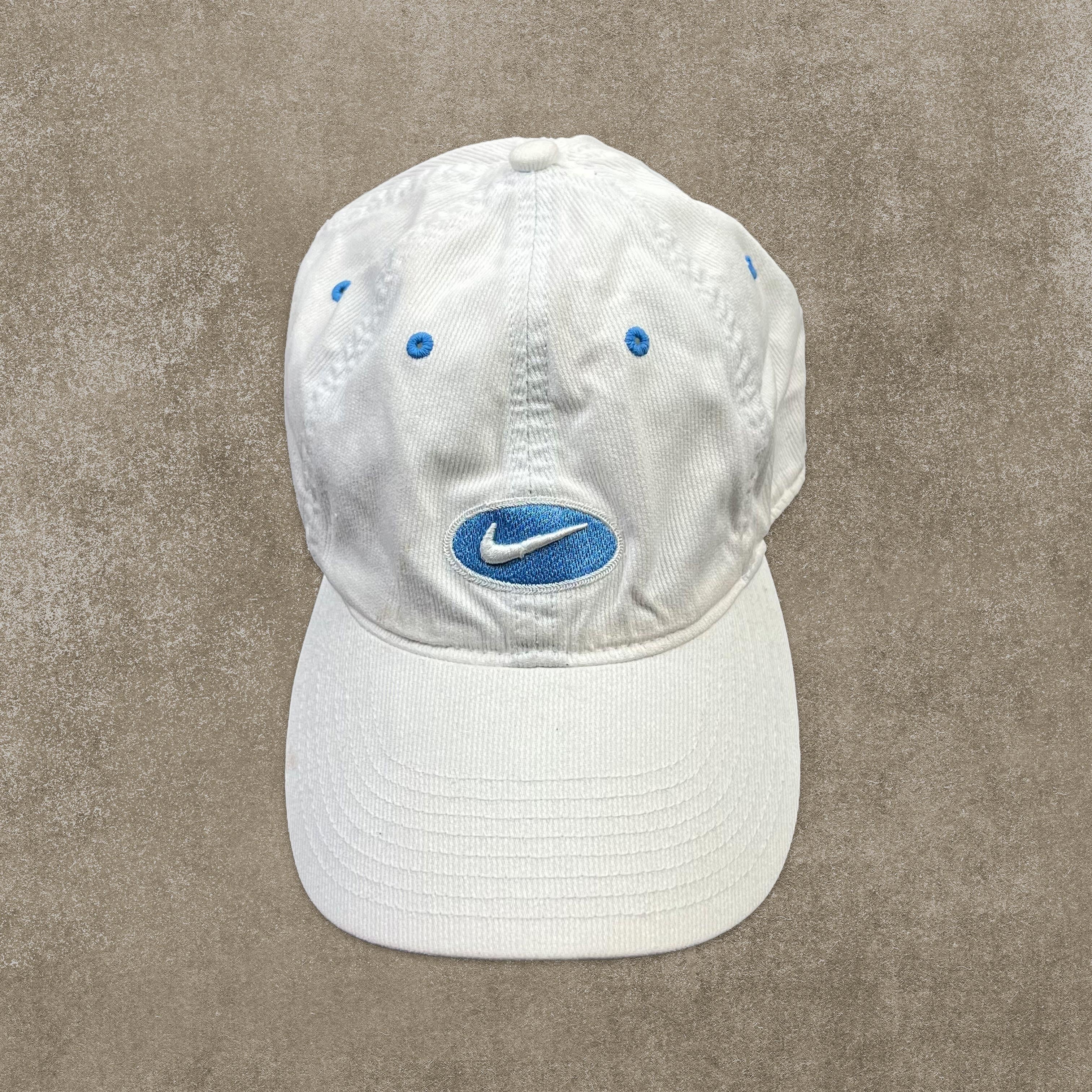 Nike RARE White Embroidered Swoosh Cap
