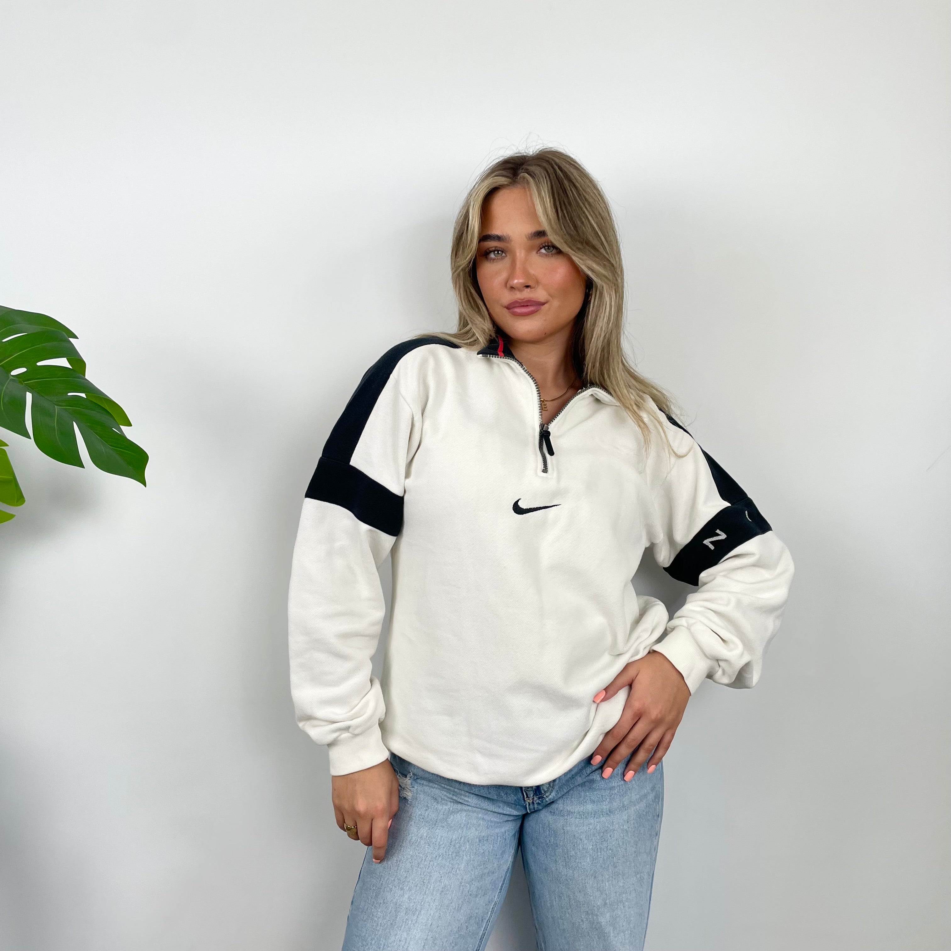 Nike RARE White Embroidered Spell Quarter Zip Sweatshirt (L)