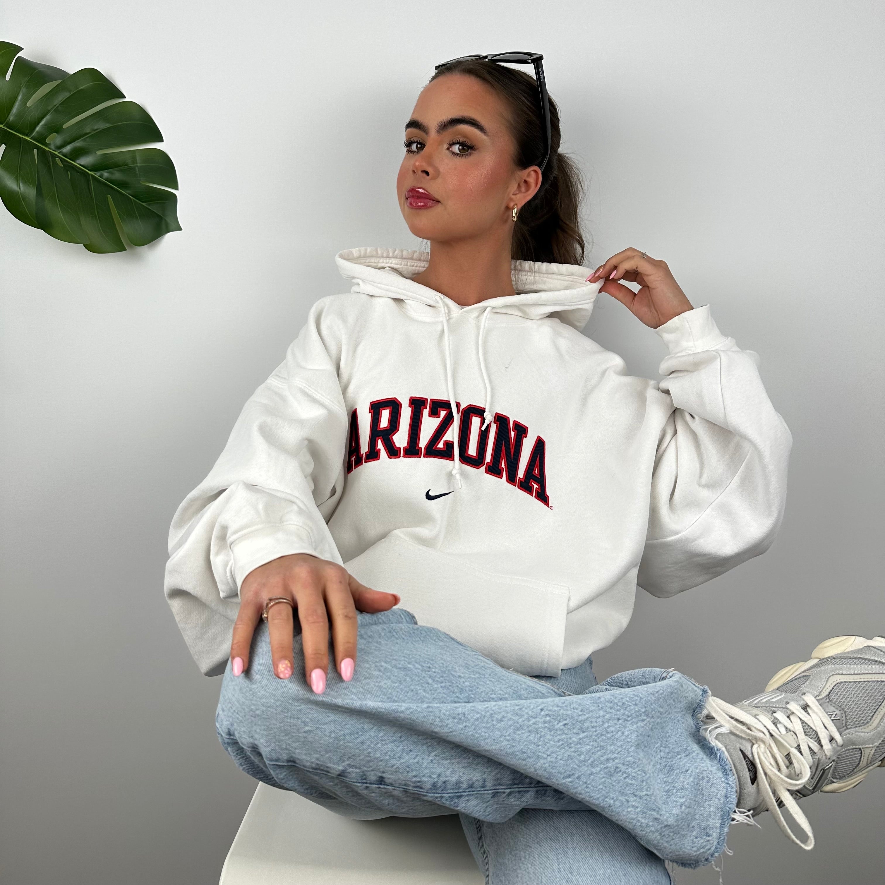 Nike x Arizona White Embroidered Spell Out Hoodie (XXL)