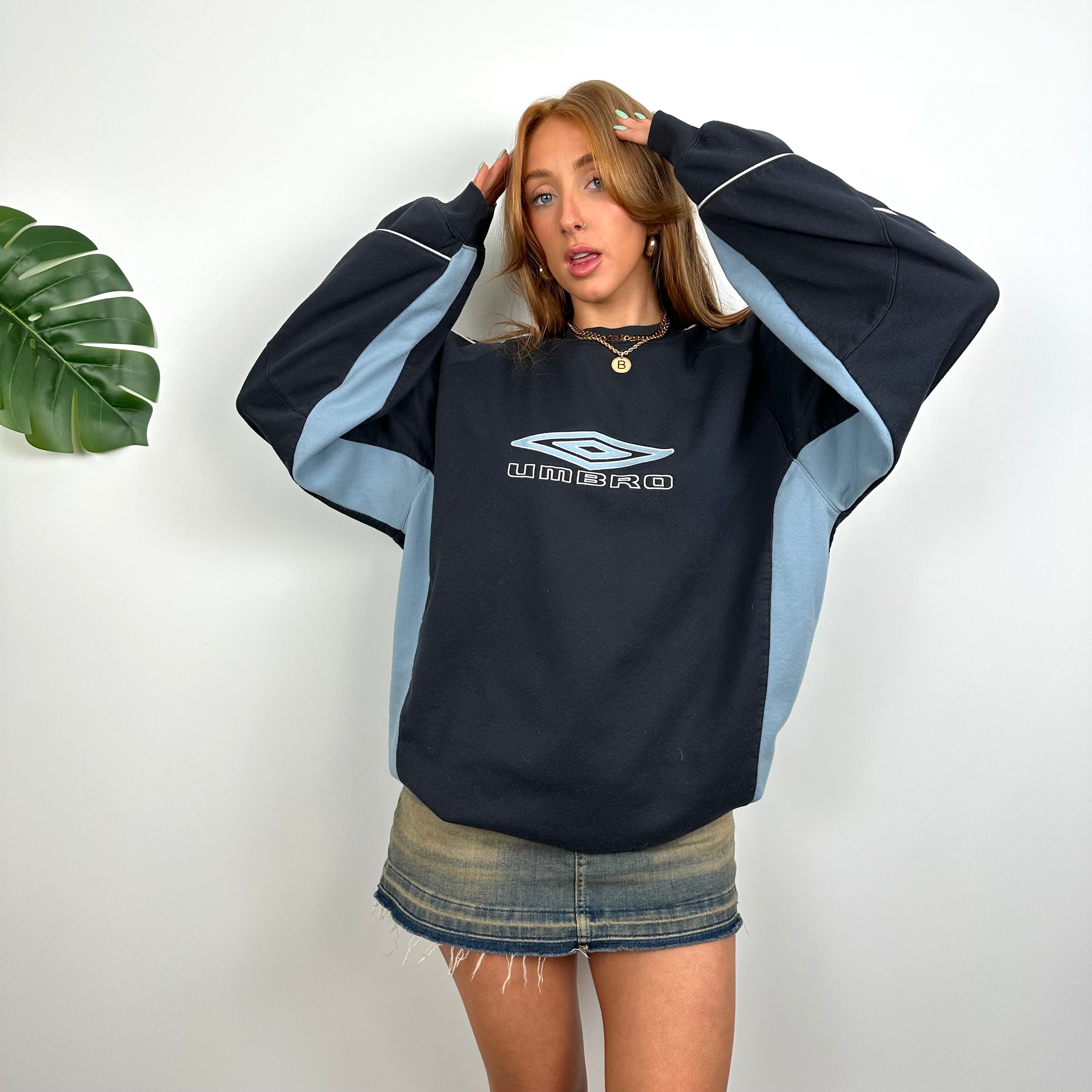 Umbro Navy Embroidered Spell Out Sweatshirt (L)