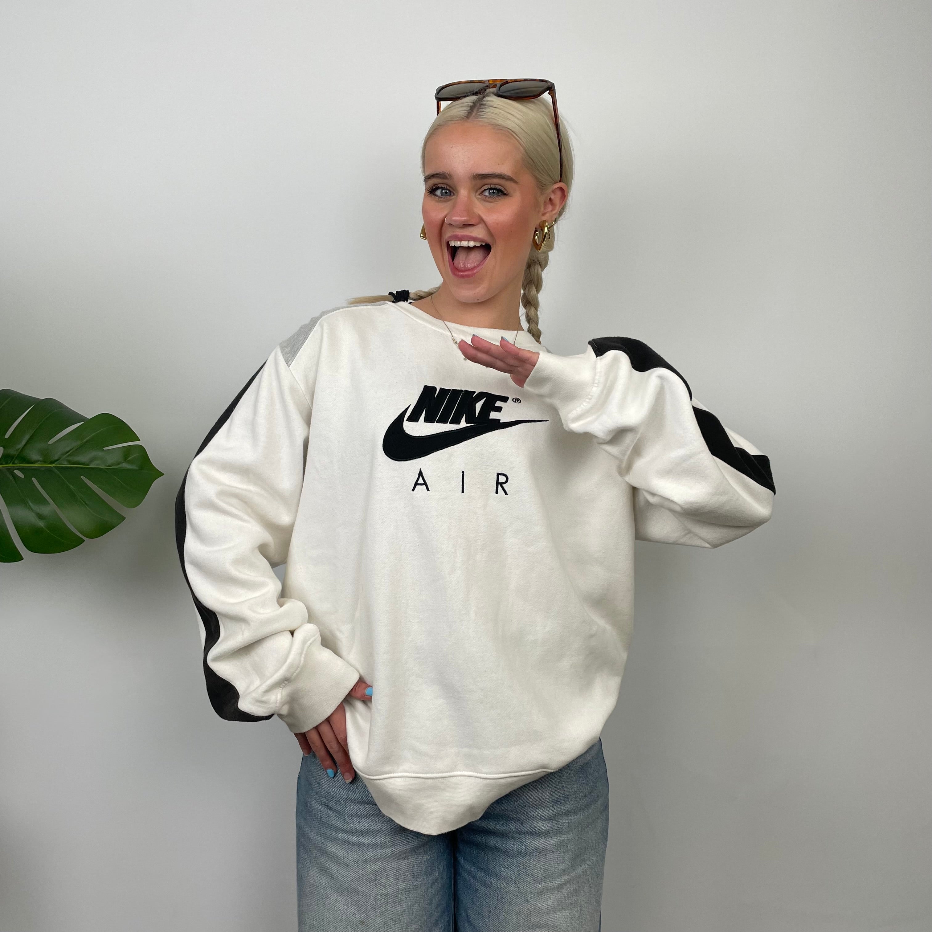 Nike Air RARE White Embroidered Spell Out Sweatshirt (M)