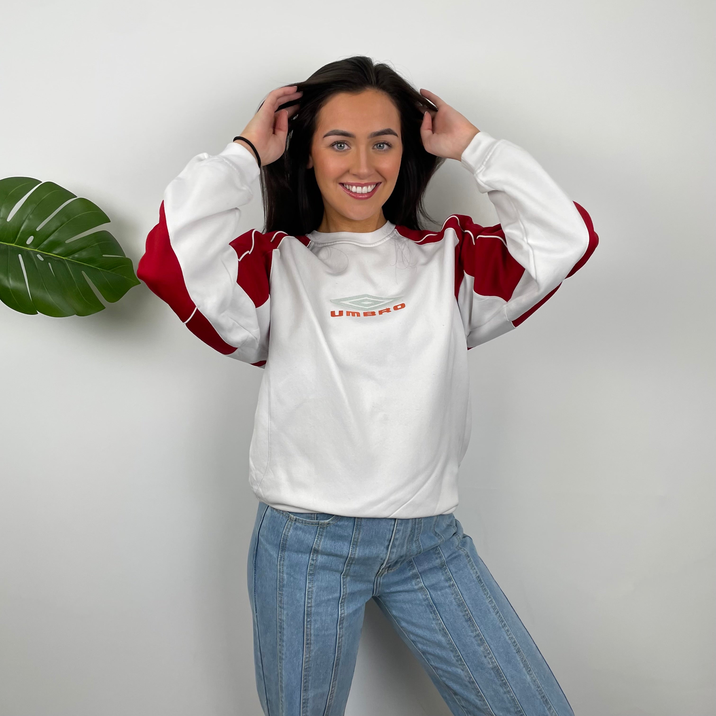 Umbro White Embroidered Spell Out Sweatshirt (L)