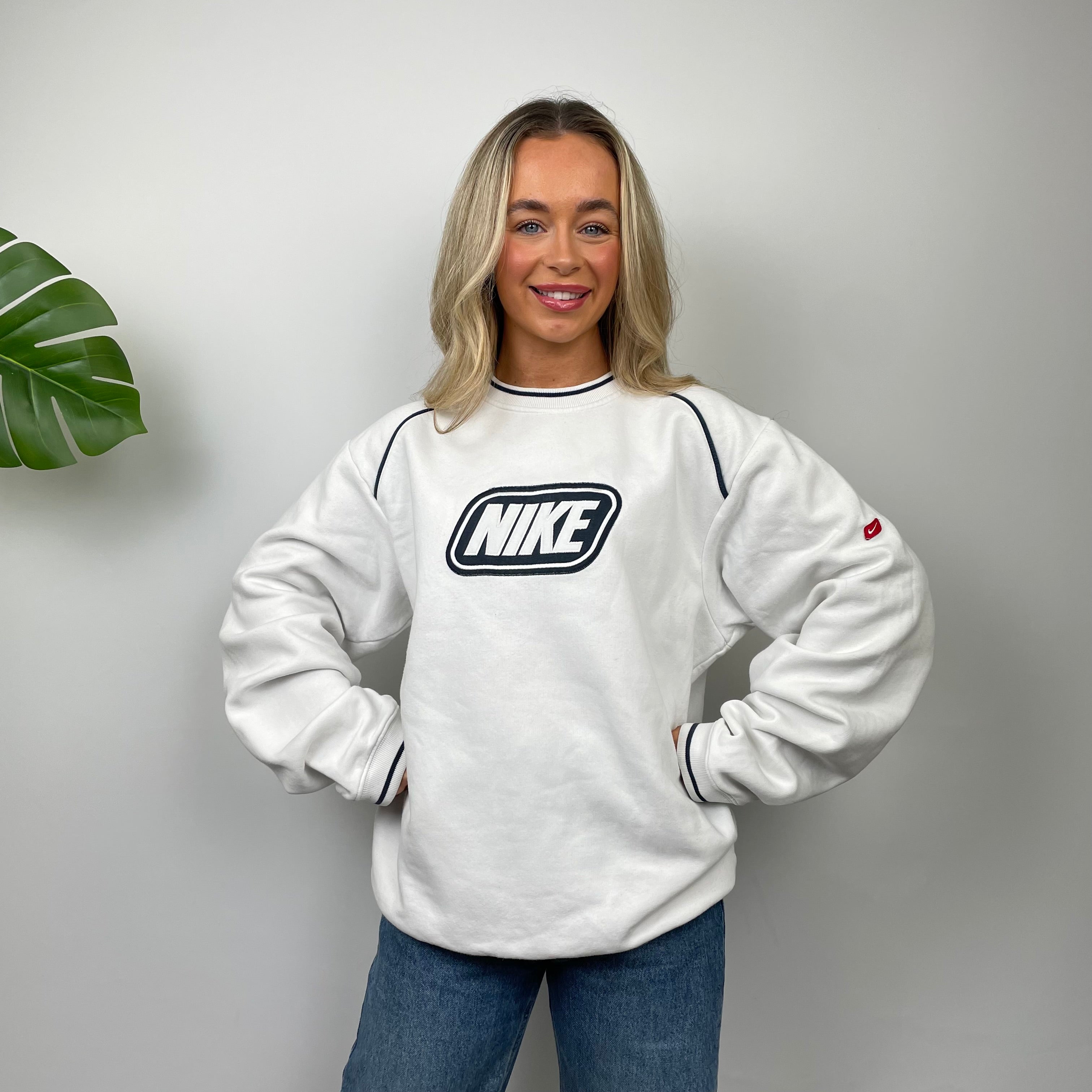 Nike RARE White Embroidered Spell Out Sweatshirt as worn by Molly Mae Hague (M)