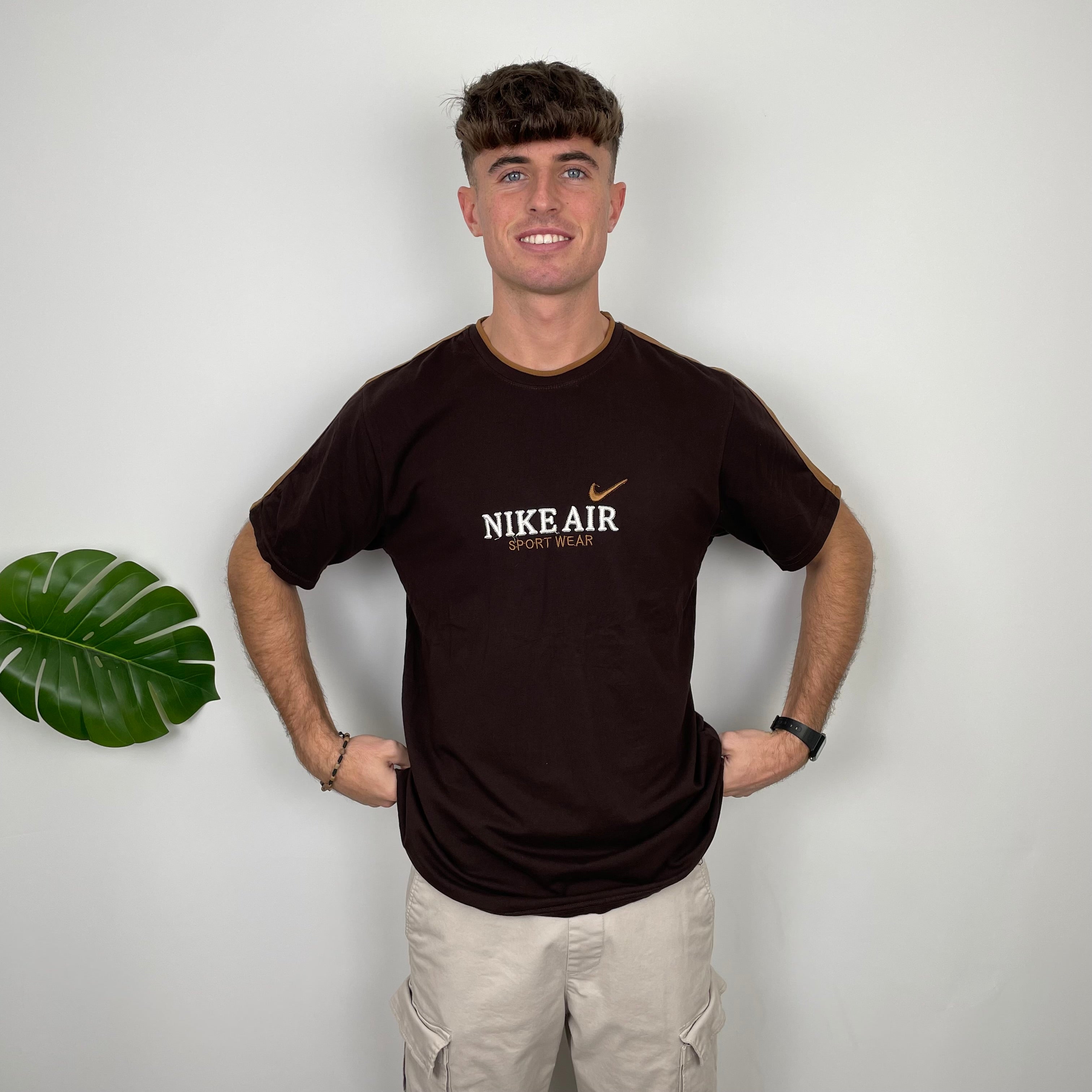 Nike Brown Spell Out T Shirt (L)