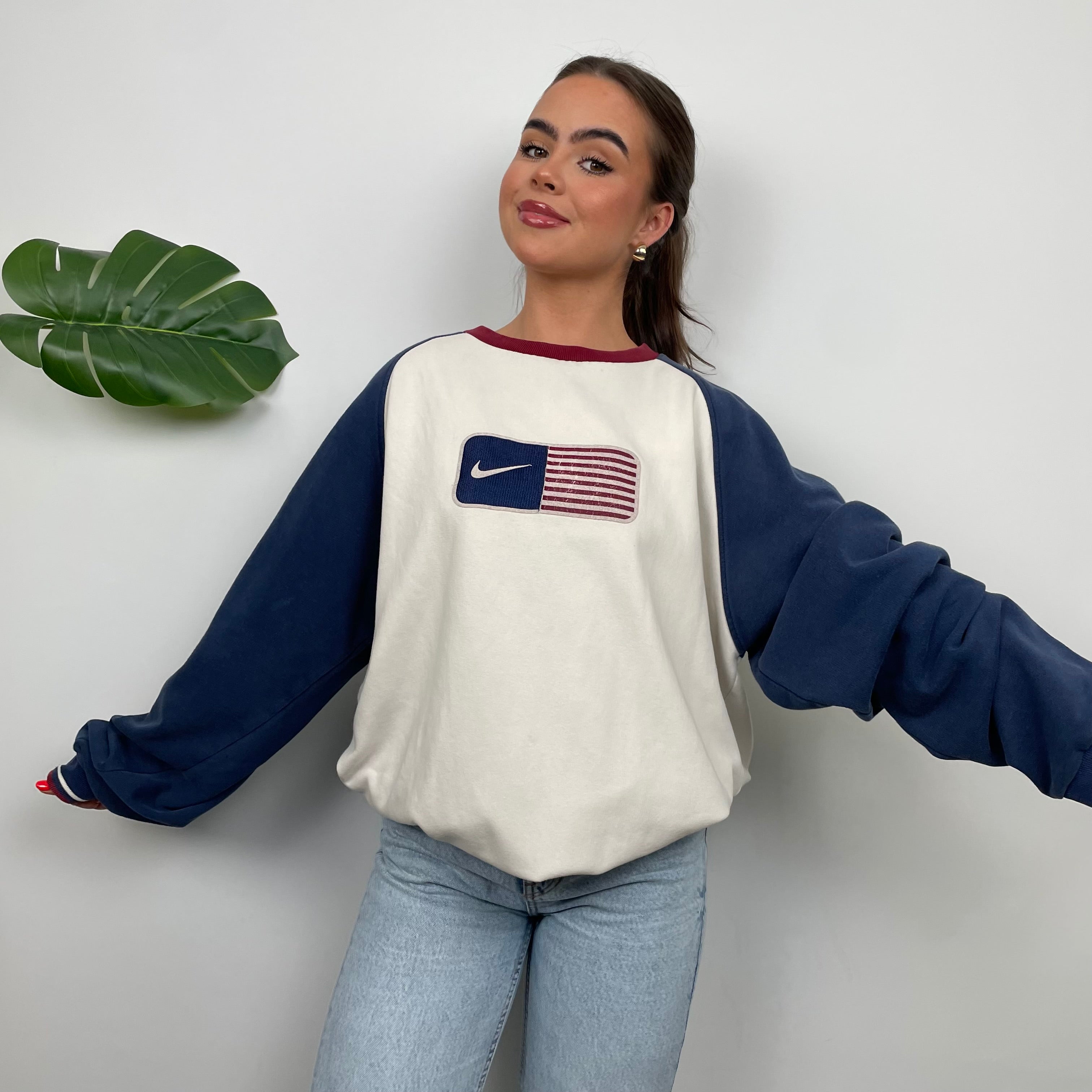 Nike X USA White Embroidered Spell Out Sweatshirt (L)