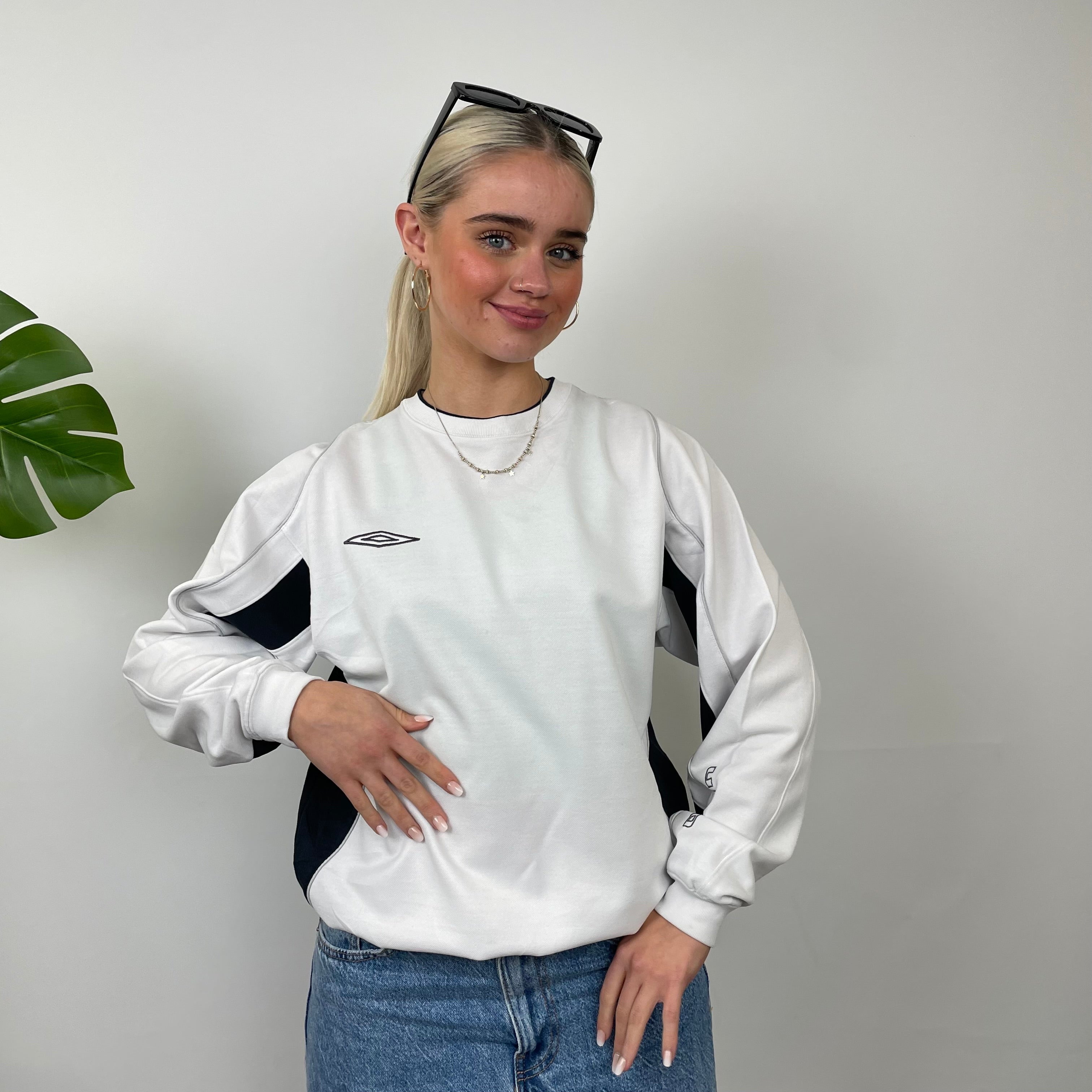 Umbro White Embroidered Spell Out Sweatshirt (S)