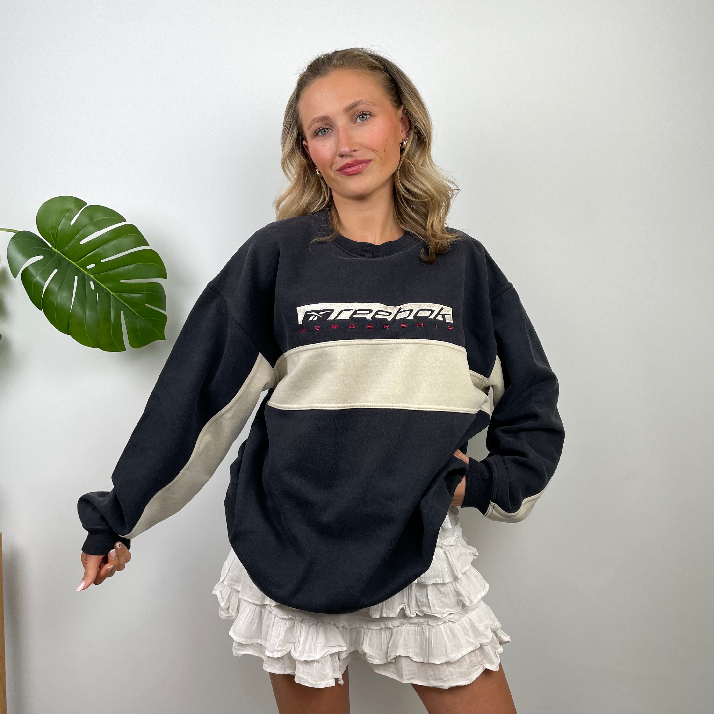 Reebok Membership RARE Black and Cream Embroidered Spell Out Sweatshirt (L)