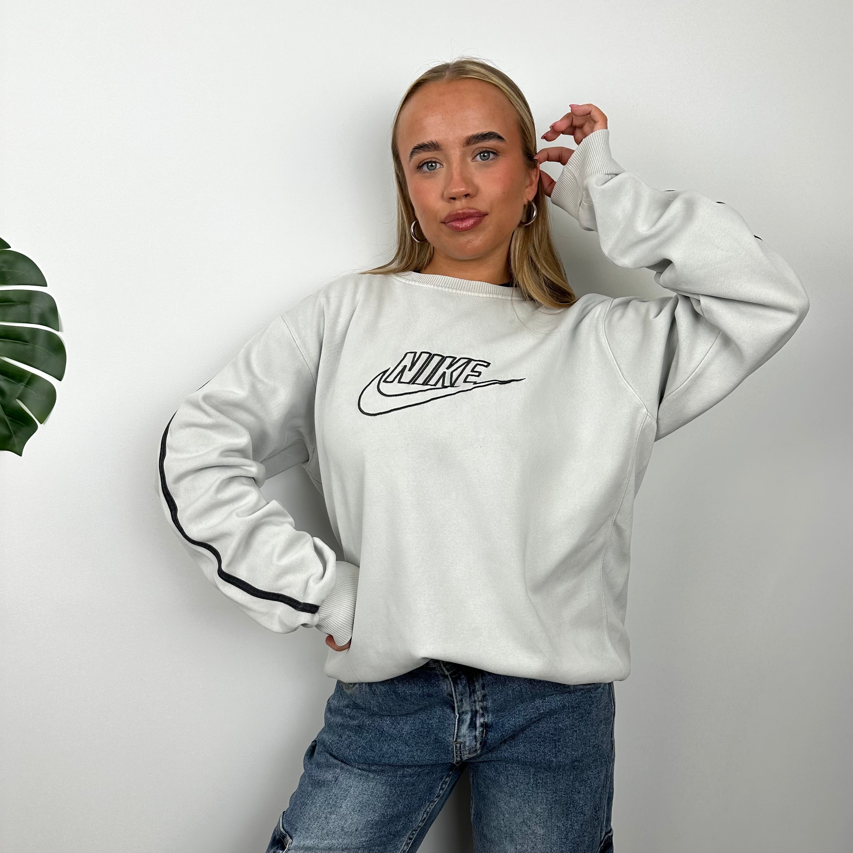 Nike Grey Embroidered Spell Out Sweatshirt (L)