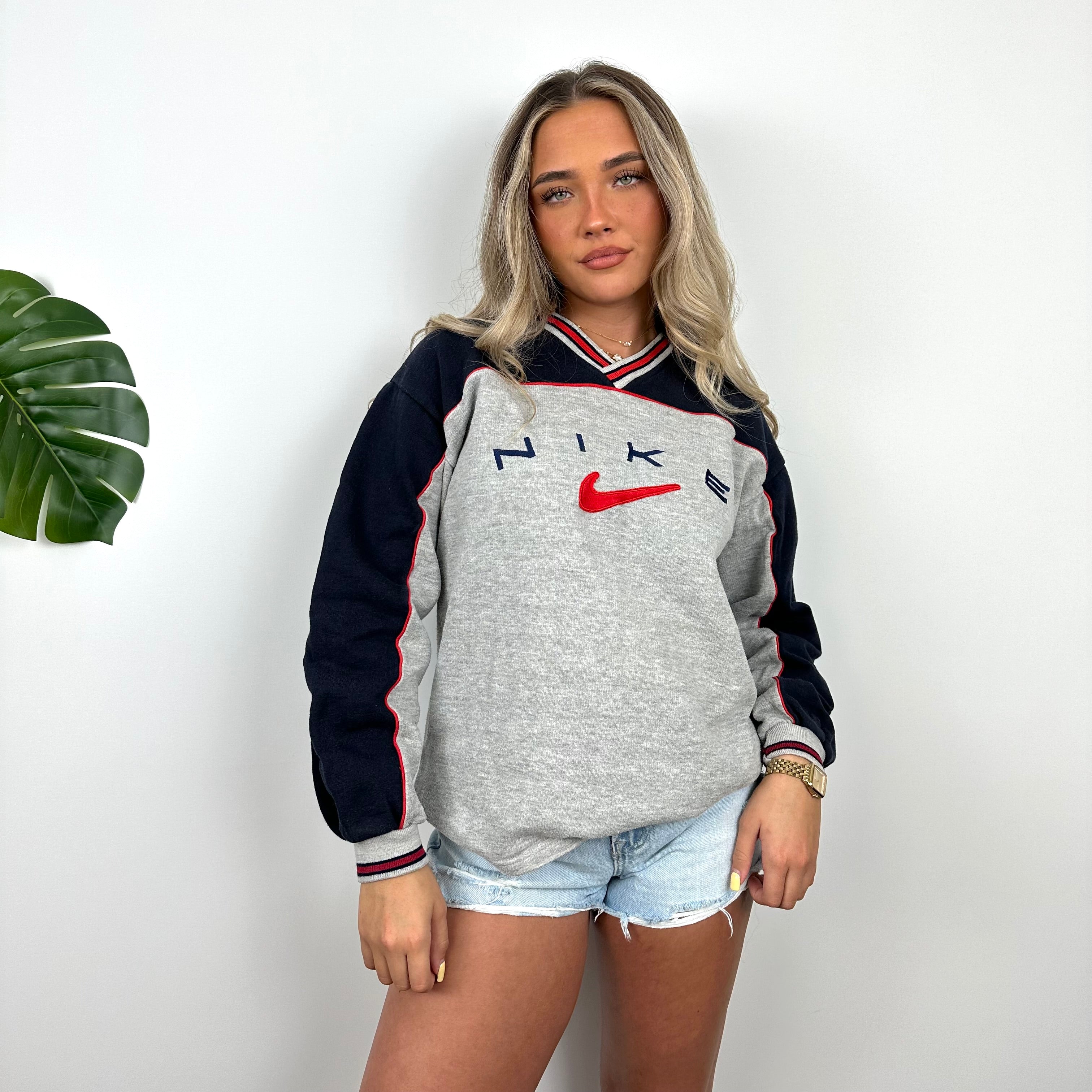 Nike Grey Embroidered Spell Out Sweatshirt (M)