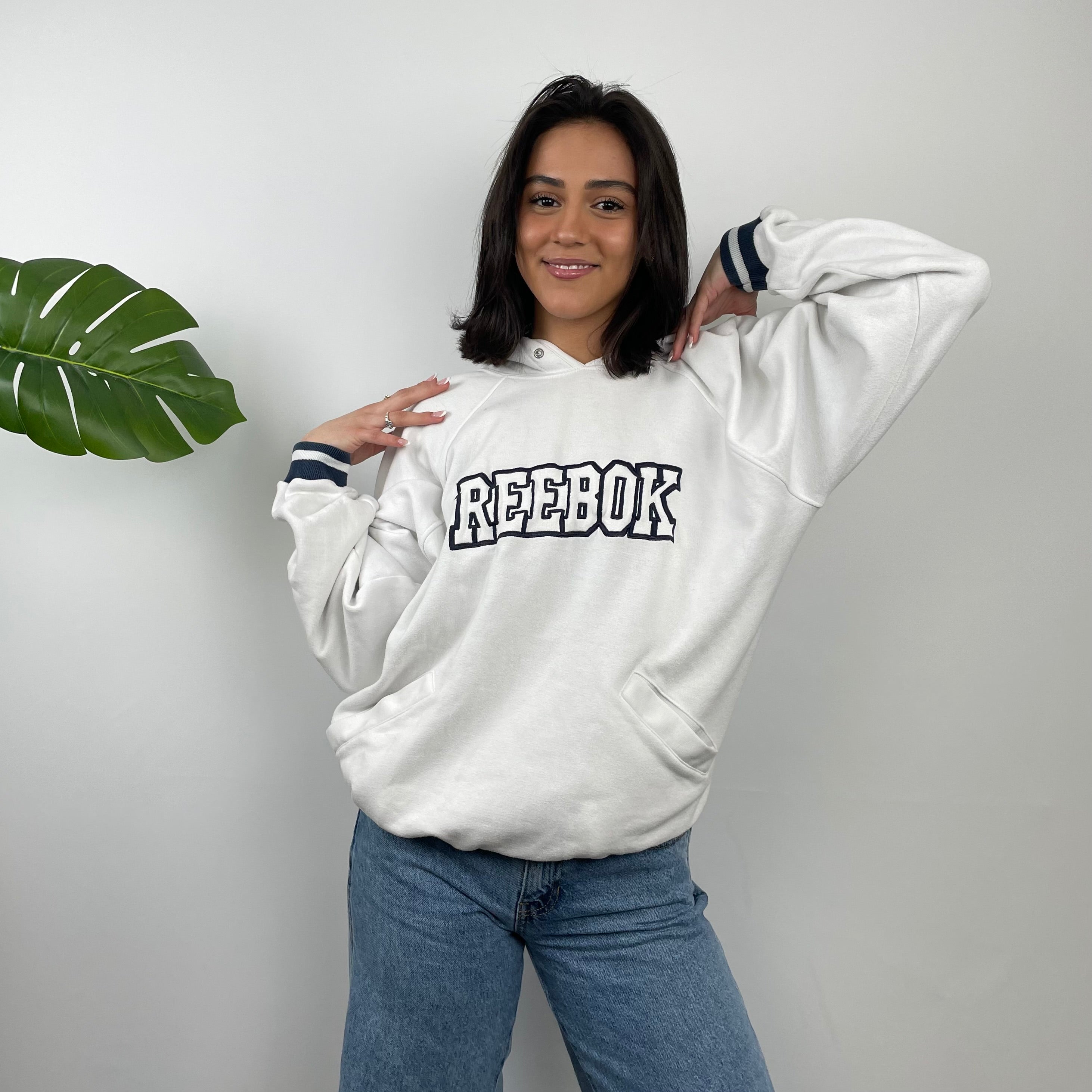 Reebok White Embroidered Spell Out Hoodie (M)