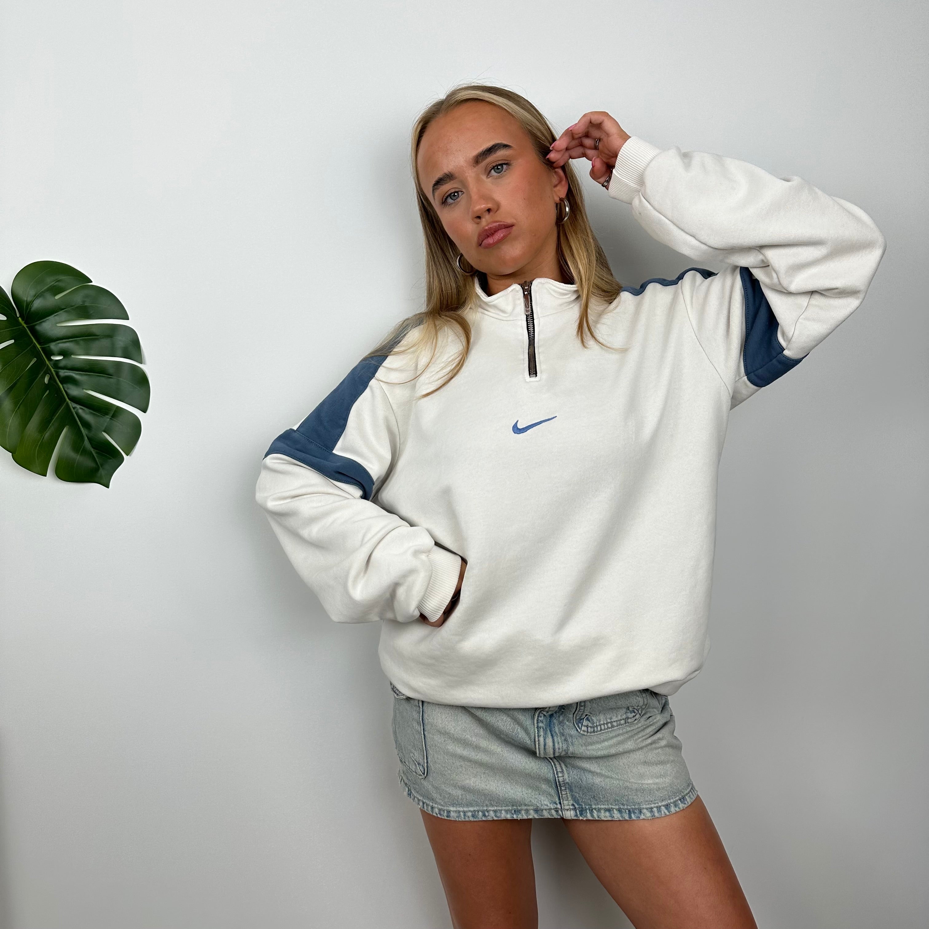 Nike White & Blue Embroidered Swoosh Quarter Zip Sweatshirt (L)