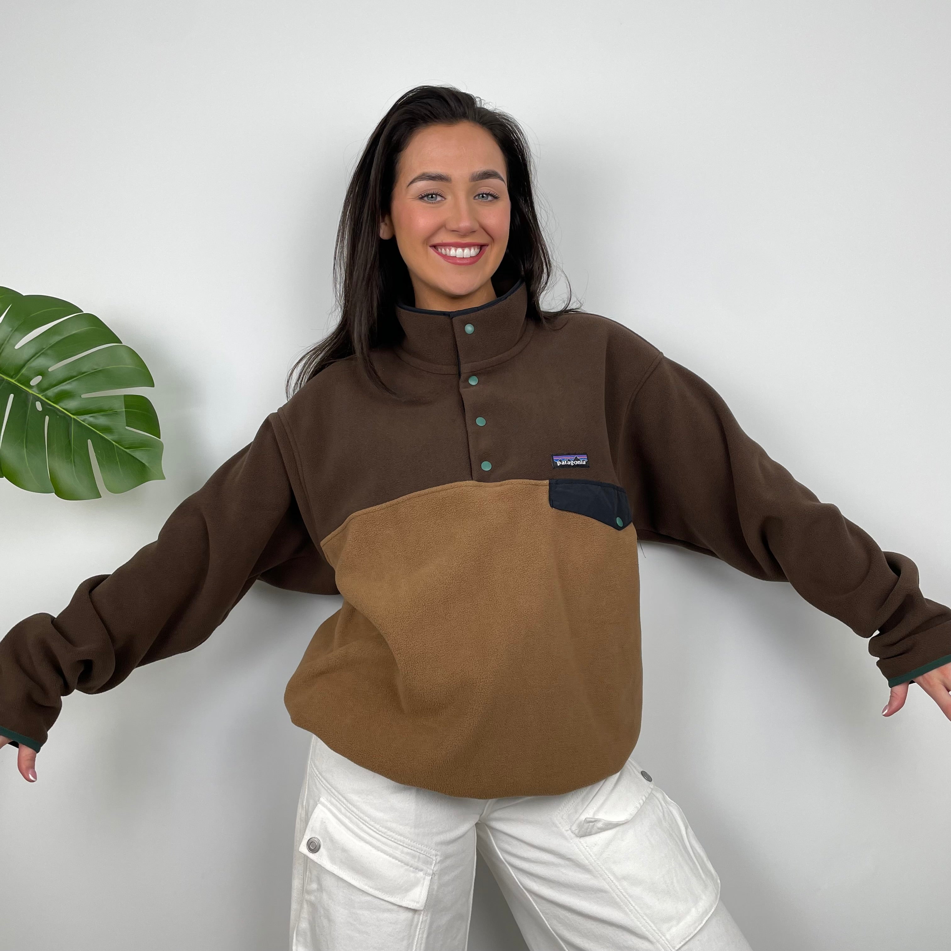 Patagonia Brown Embroidered Spell Out Teddy Bear Fleece Sweatshirt (L)