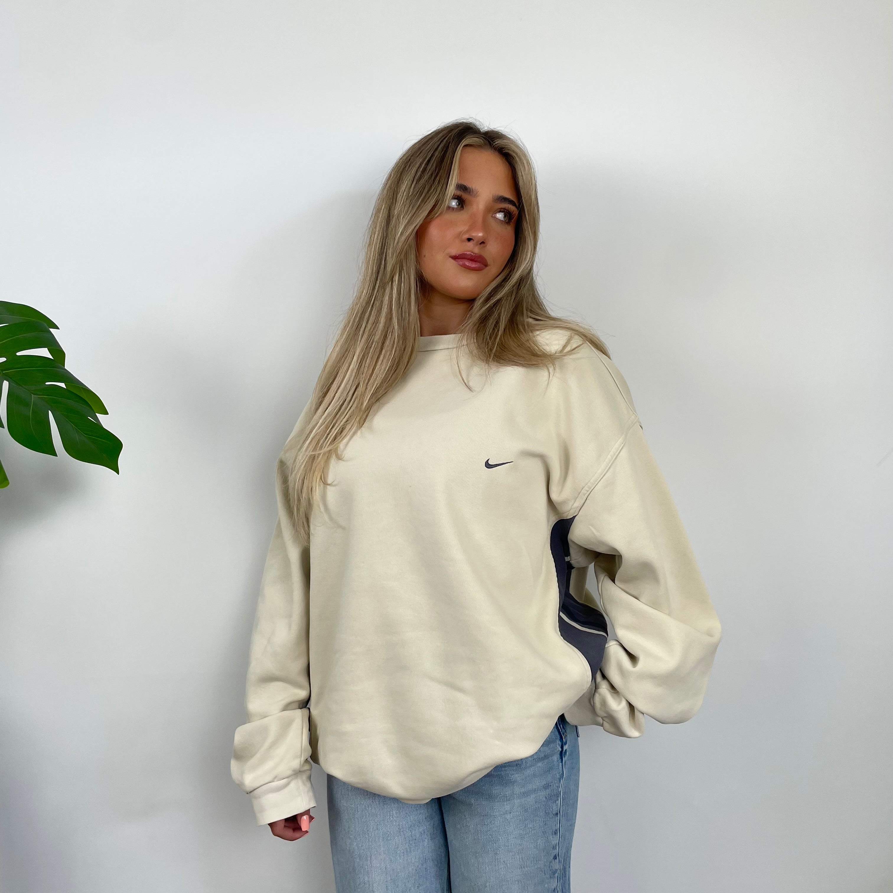 Nike Cream Embroidered Swoosh Sweatshirt (XL)