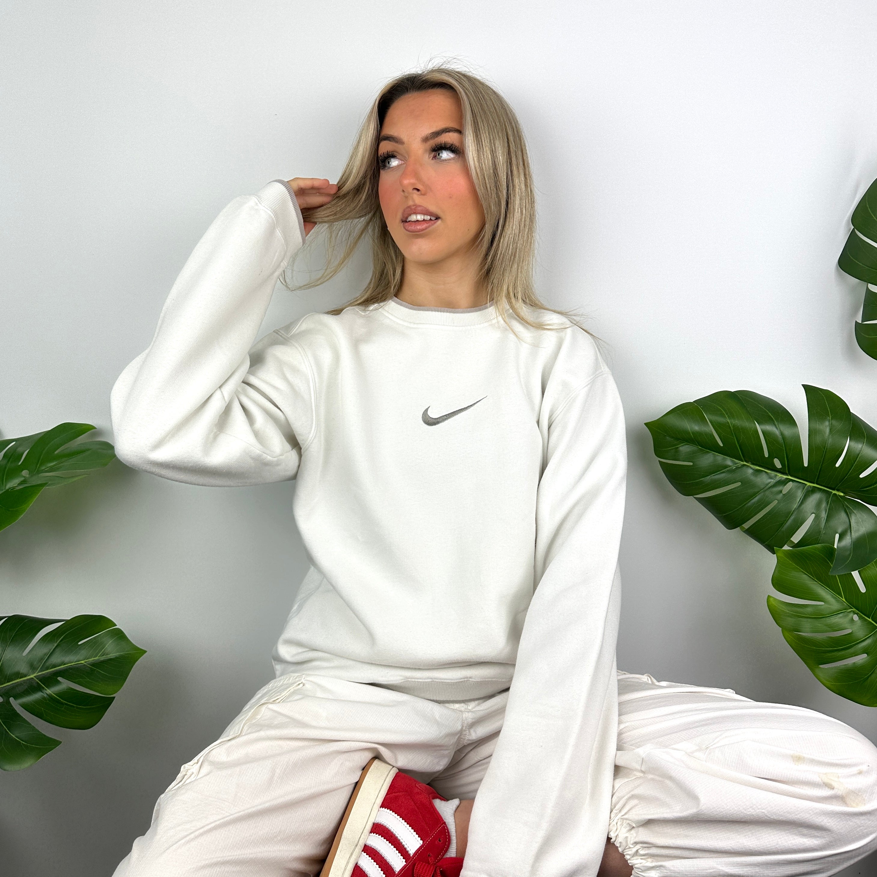 Nike White Embroidered Swoosh Sweatshirt (M)