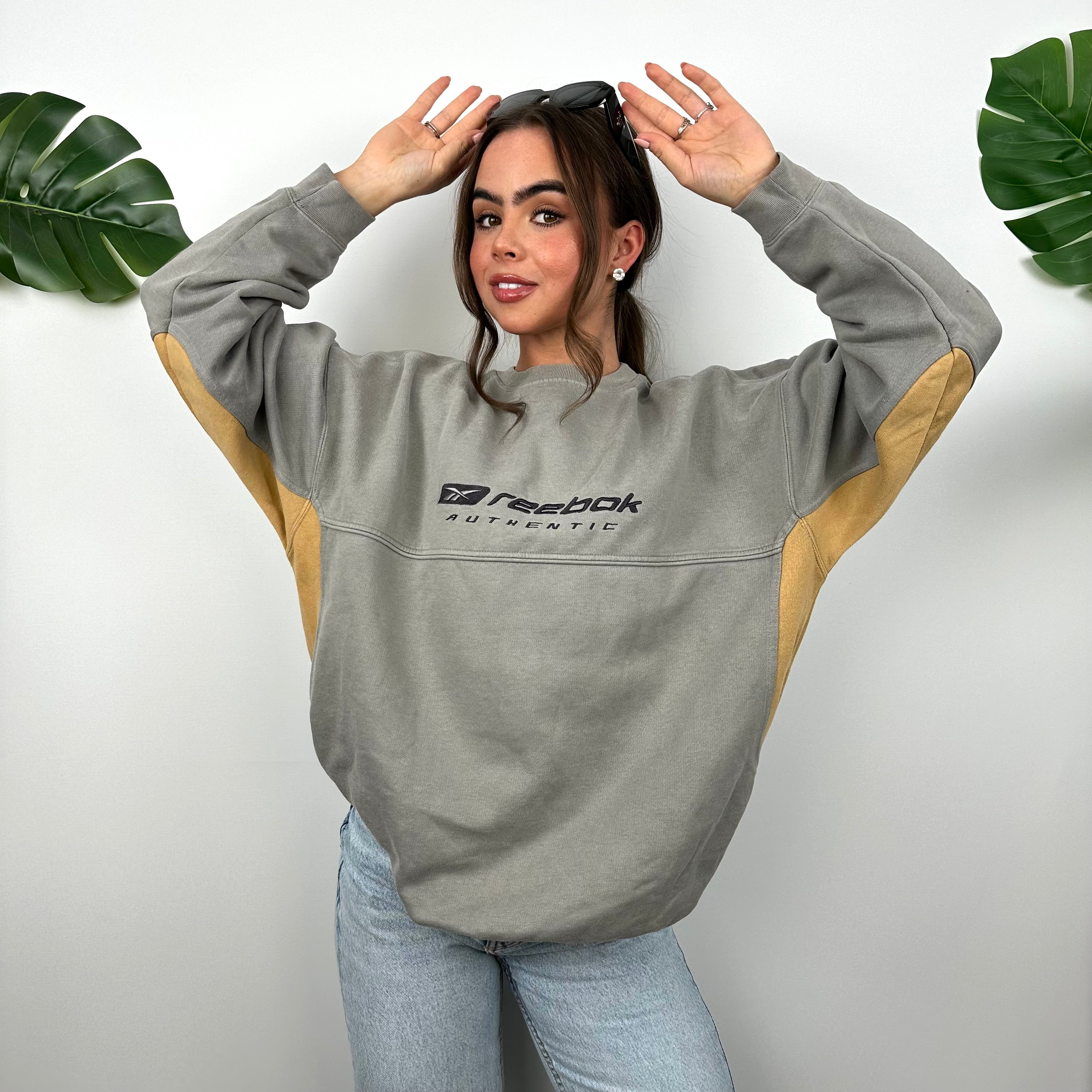 Reebok Grey Embroidered Spell Out Sweatshirt (M)