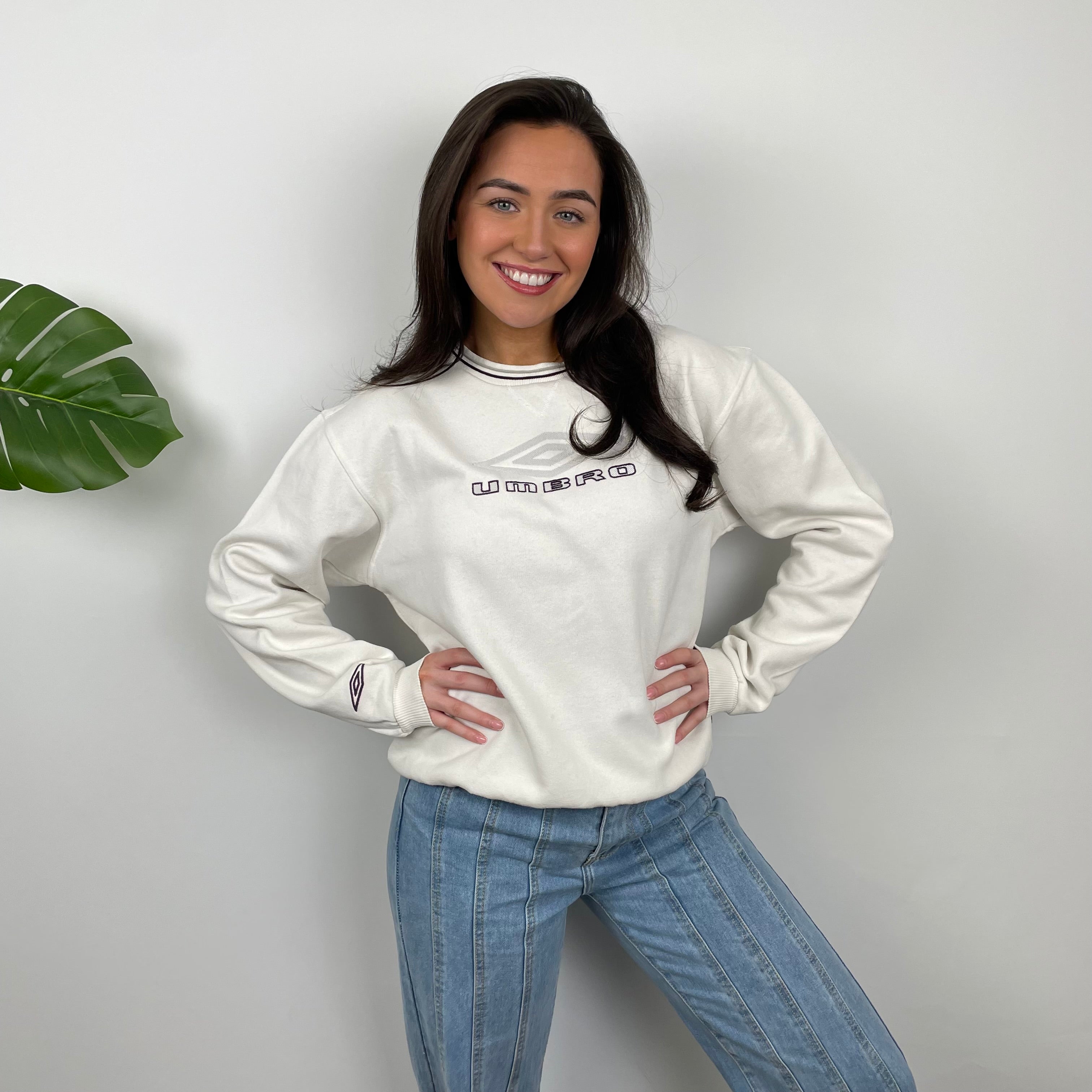 Umbro White Embroidered Spell Out Sweatshirt (S)
