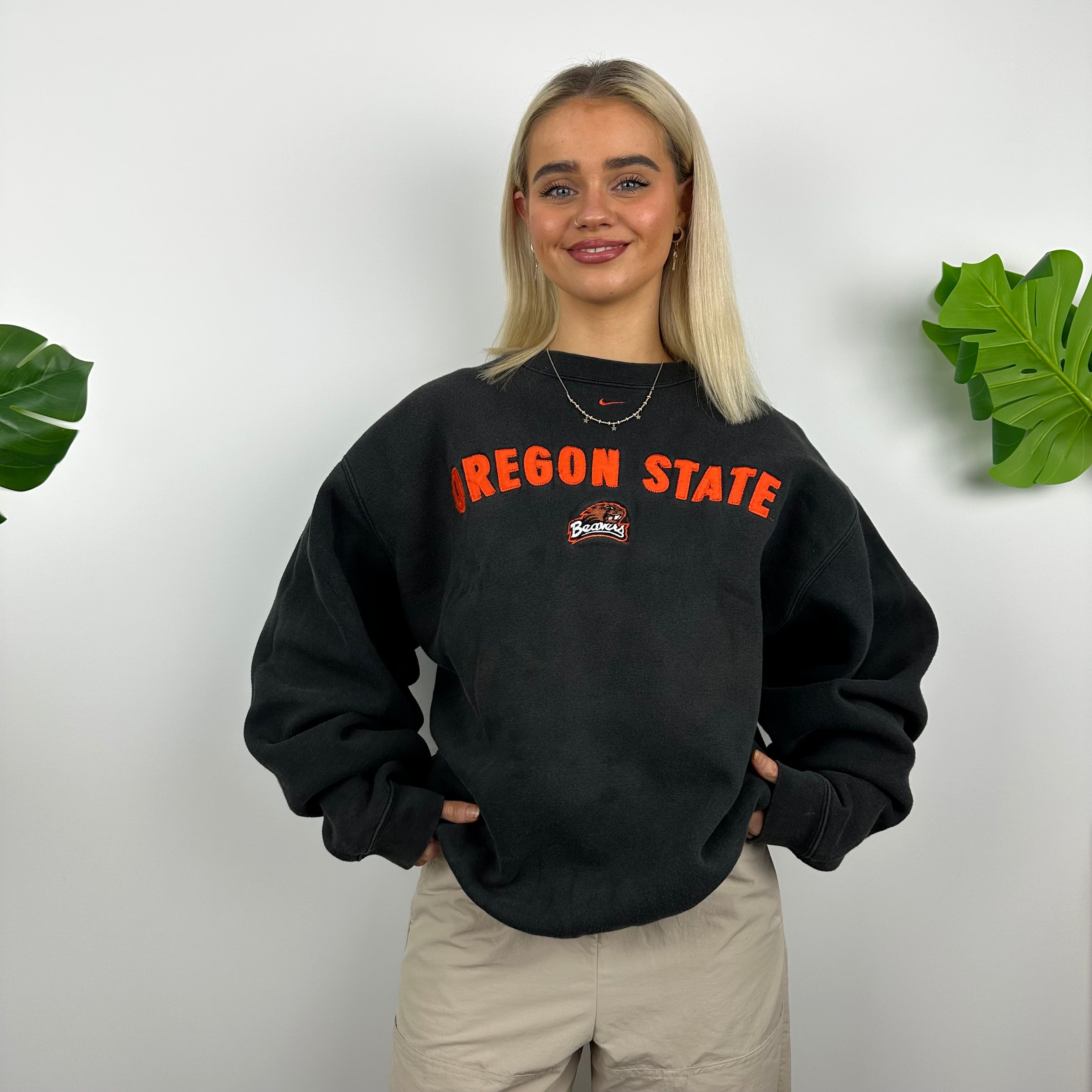 Nike x Oregon State RARE Black Embroidered Spell Out Sweatshirt (L)