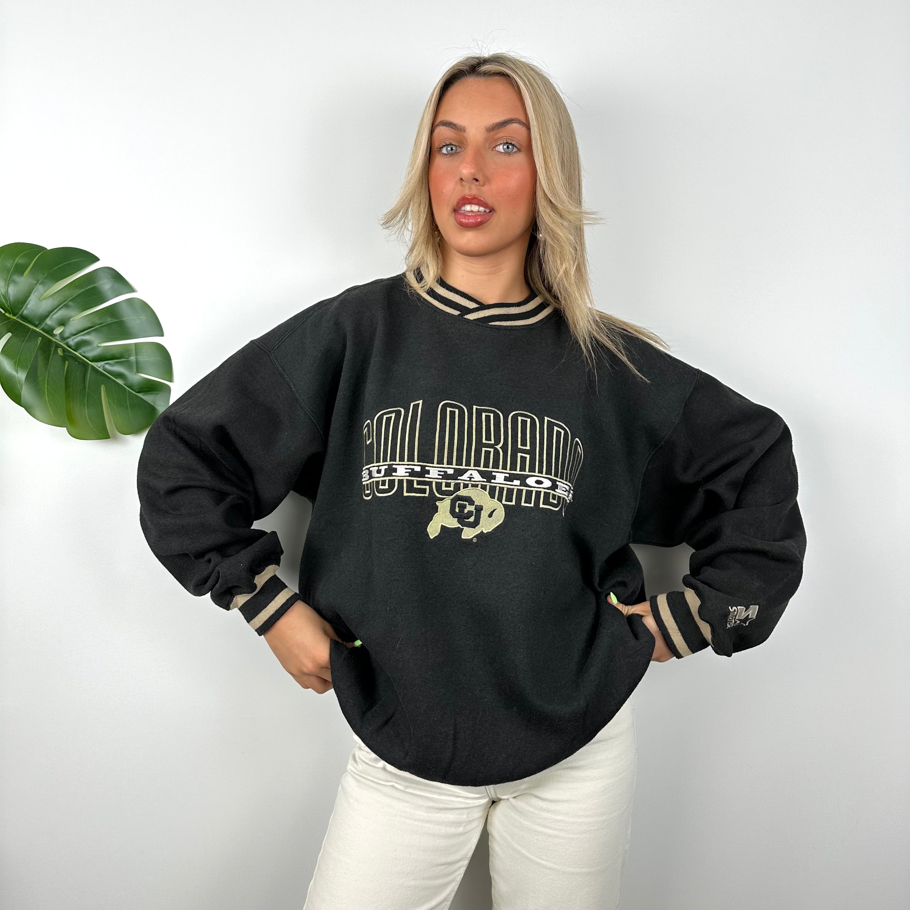 Colorado Buffaloes USA College Black Embroidered Spell Out Sweatshirt (M)