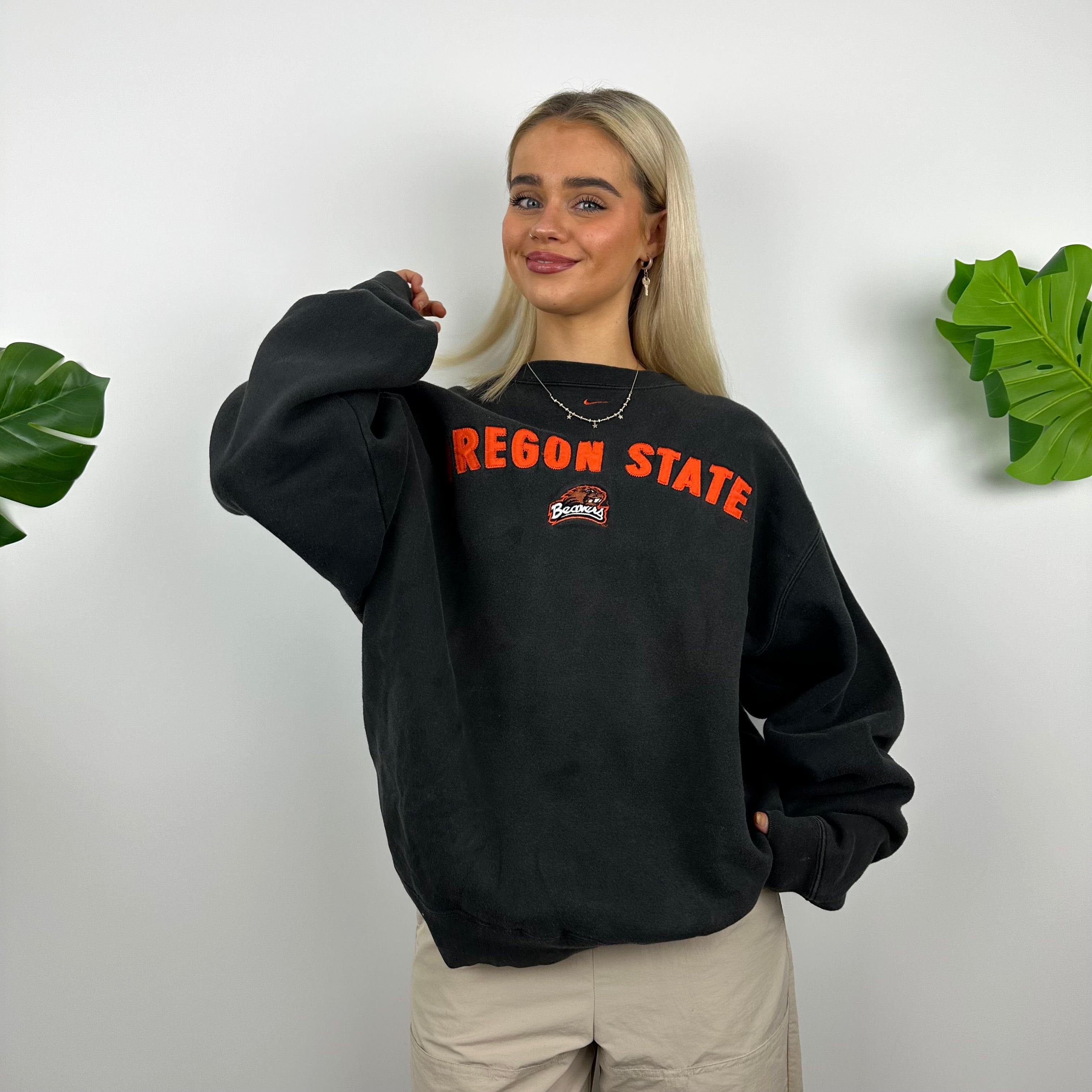 Nike x Oregon State RARE Black Embroidered Spell Out Sweatshirt (L)