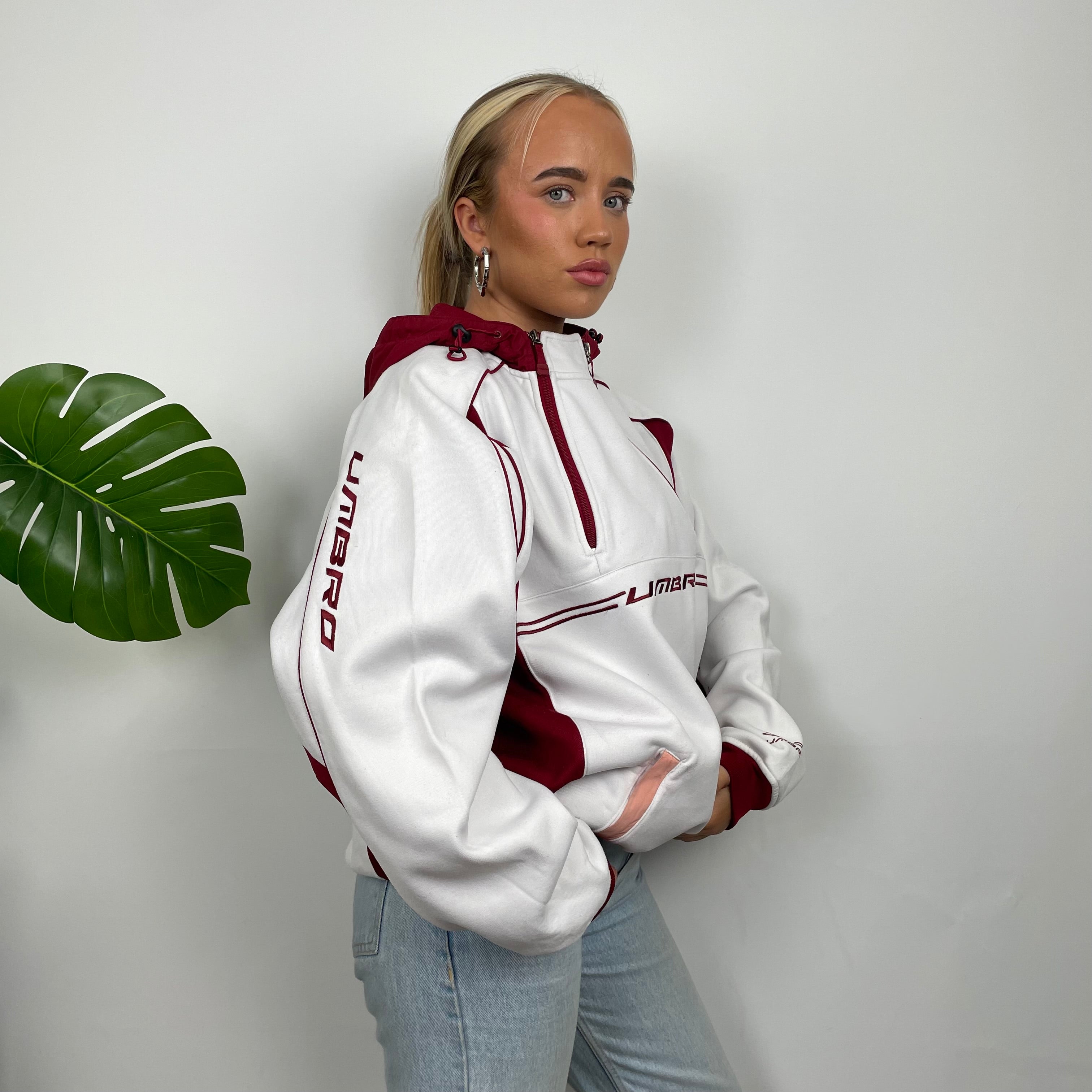 Umbro White Embroidered Spell Out Hoodie (XL)