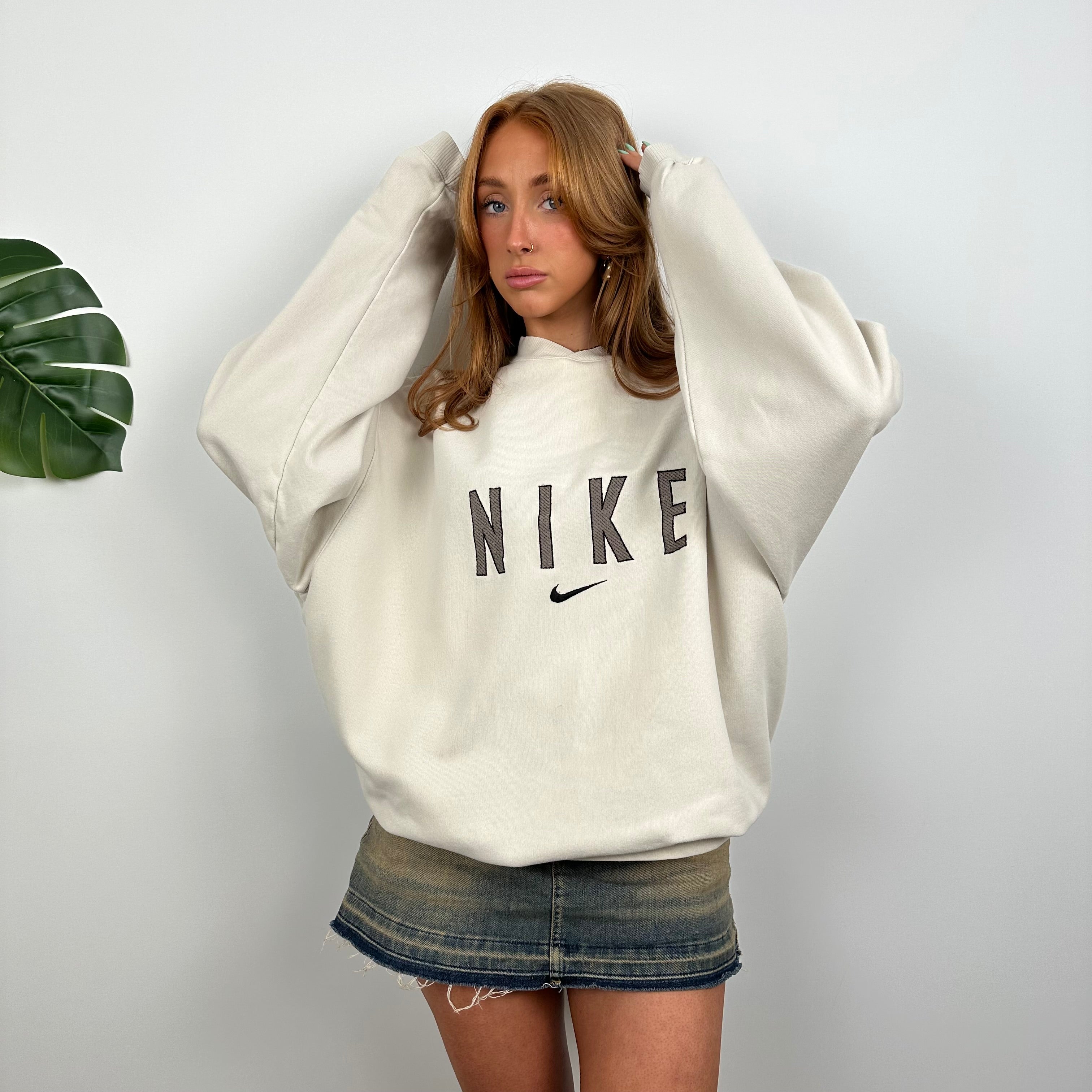 Nike spell out sweatshirt beige sale