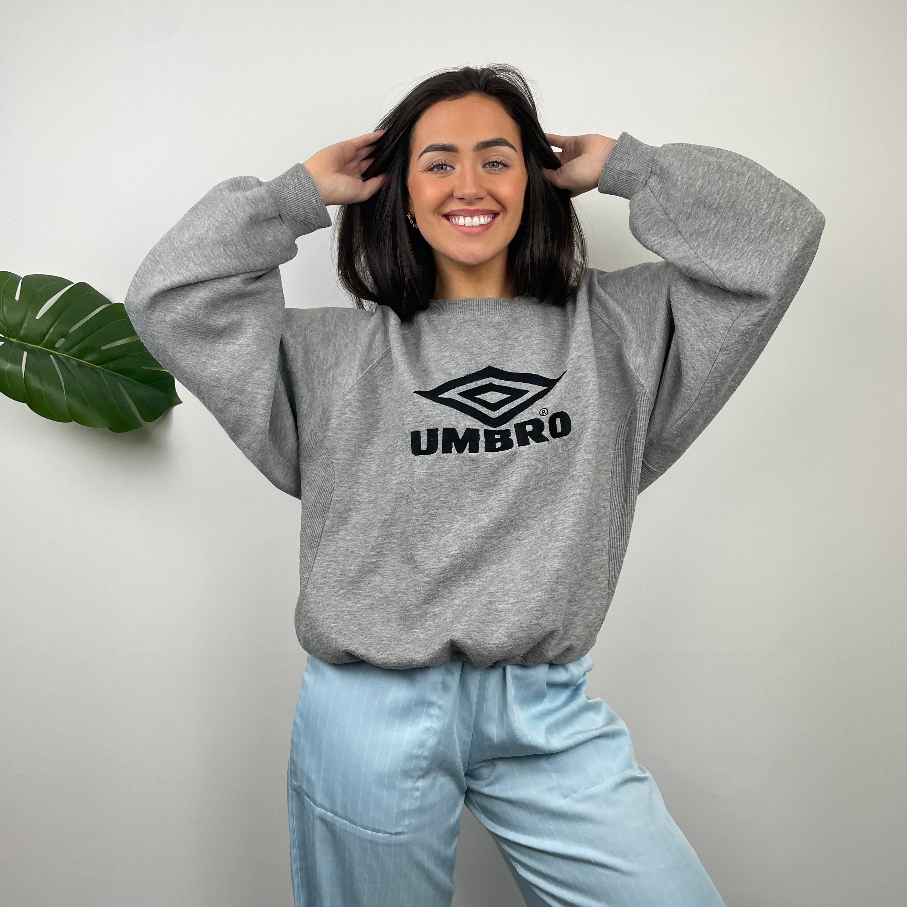 Umbro Grey Embroidered Spell Out Sweatshirt (M)