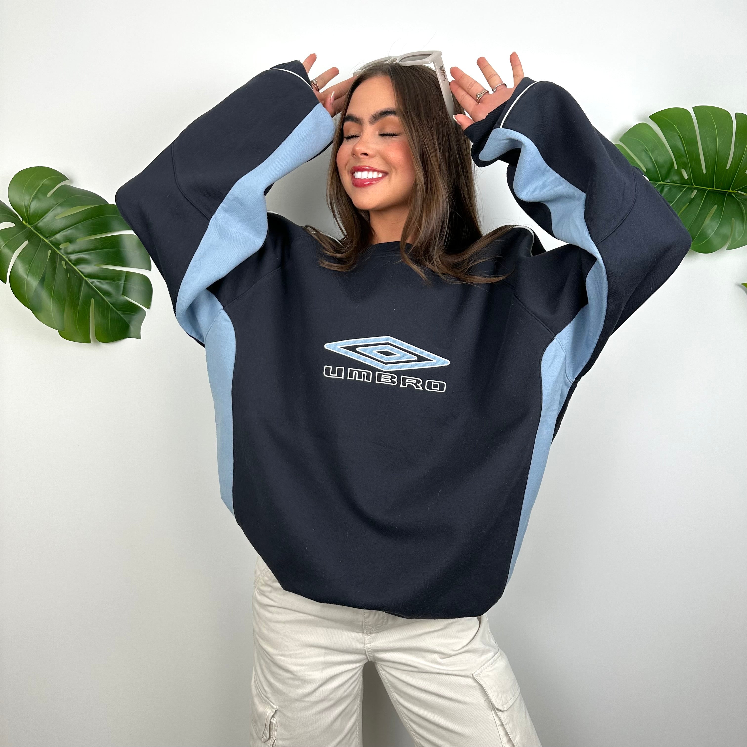 Umbro Navy Embroidered Spell Out Sweatshirt (XL)