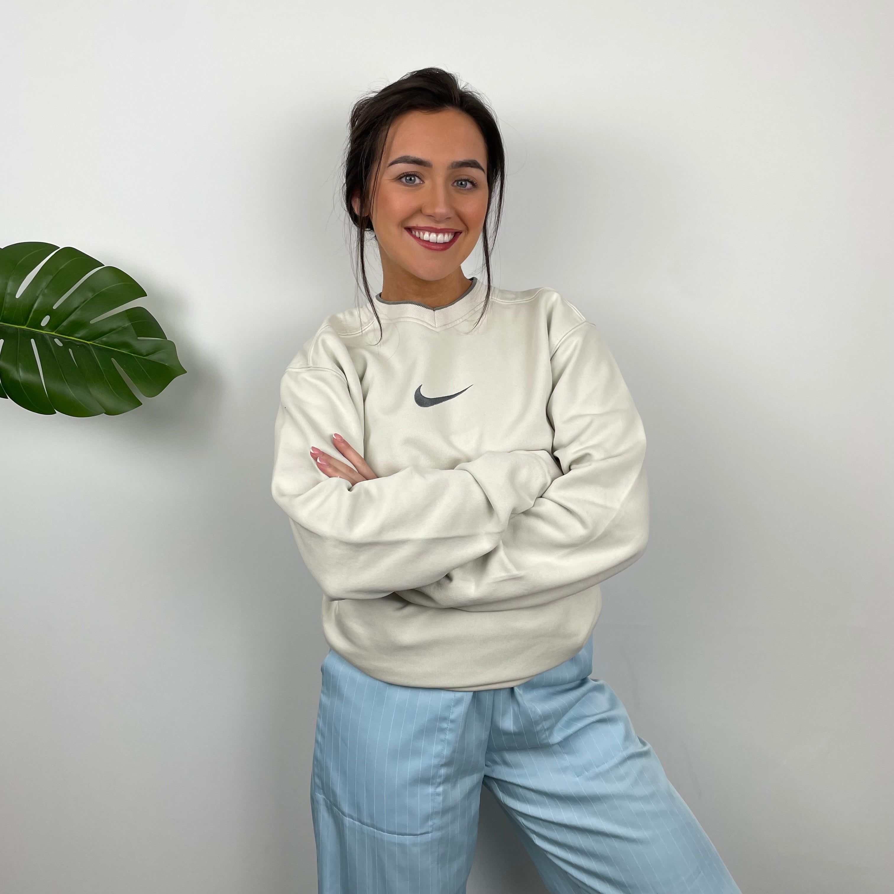 Nike Cream Embroidered Swoosh Sweatshirt (L)