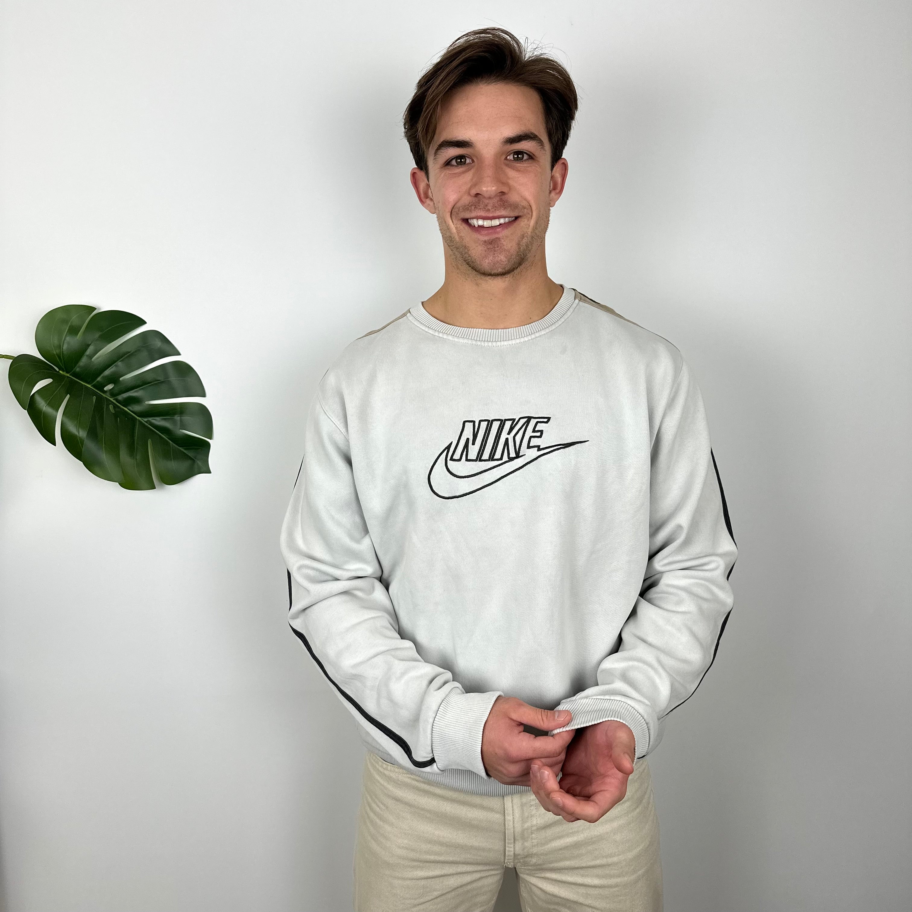 Nike White Embroidered Spell Out Sweatshirt (L)