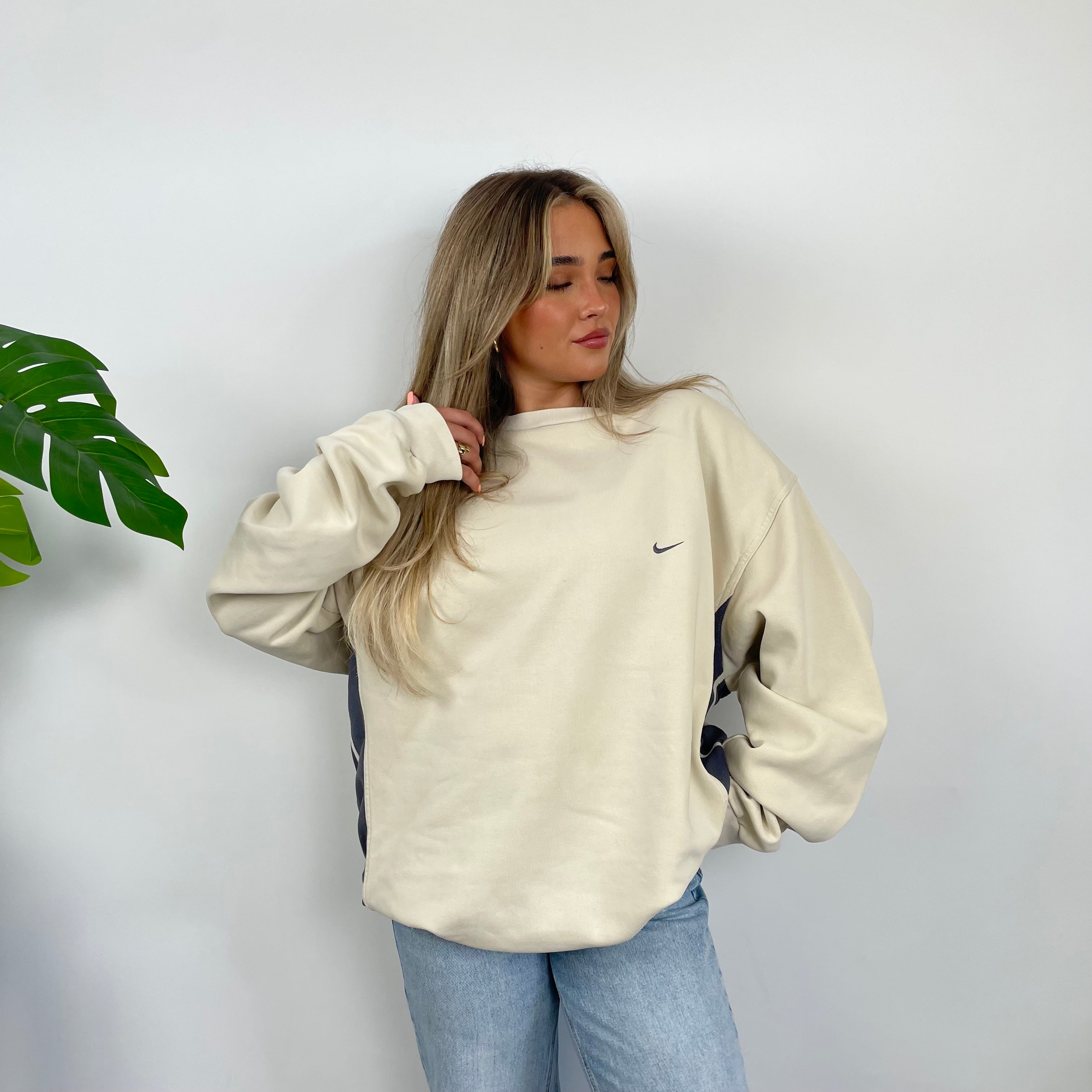 Nike Cream Embroidered Swoosh Sweatshirt (XL)