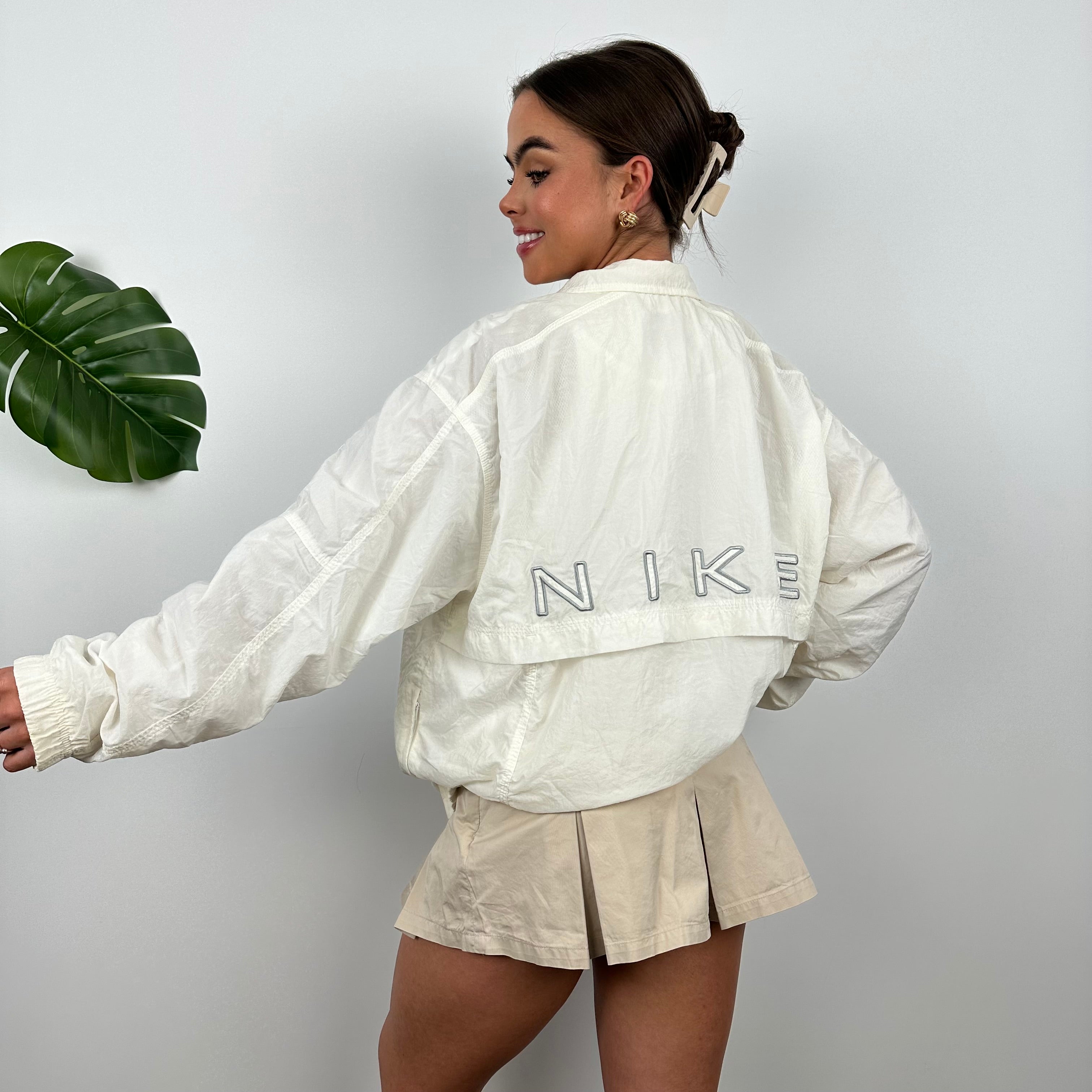 Nike RARE White Embroidered Spell Out Windbreaker Jacket (M)