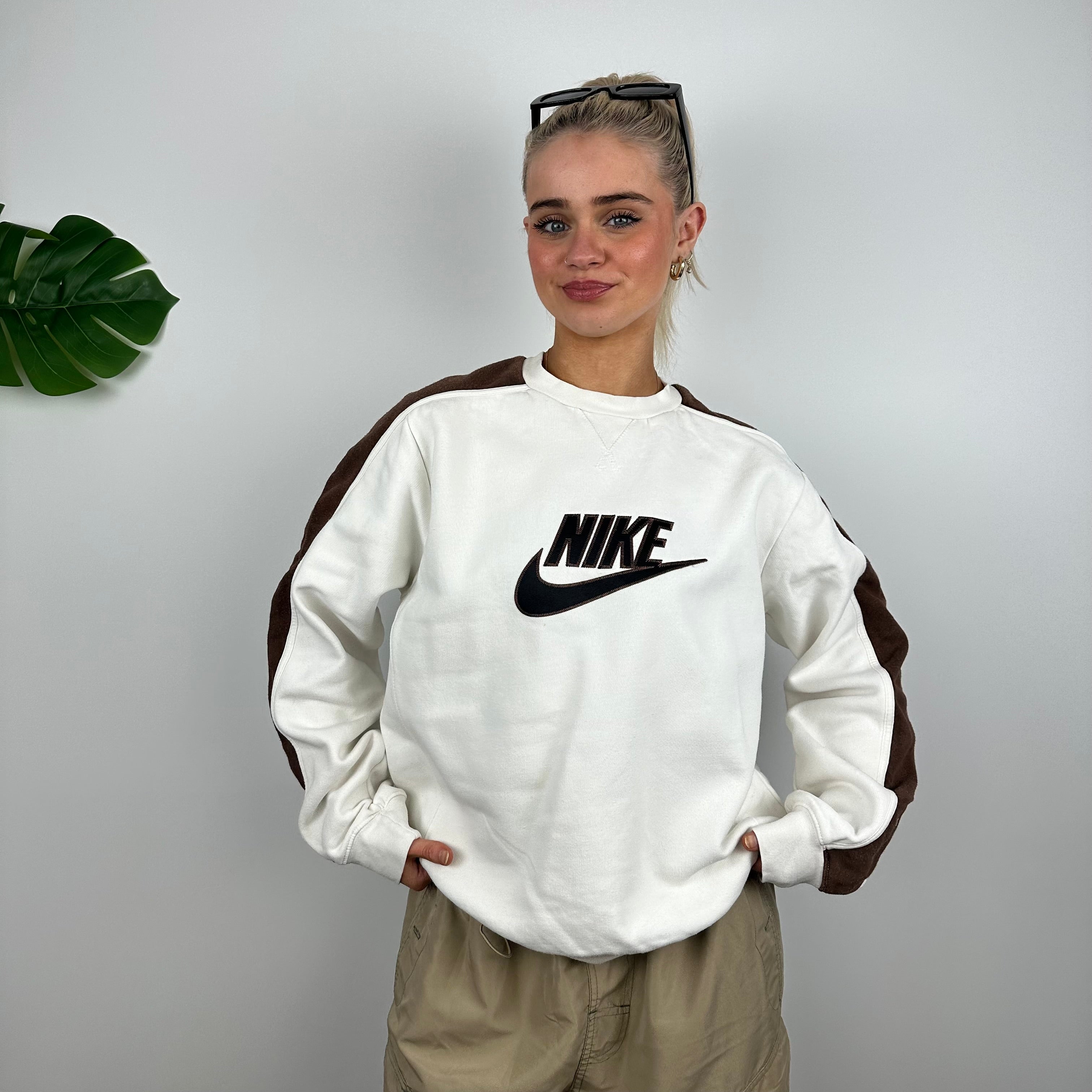 Nike RARE White Embroidered Spell Out Sweatshirt (S)