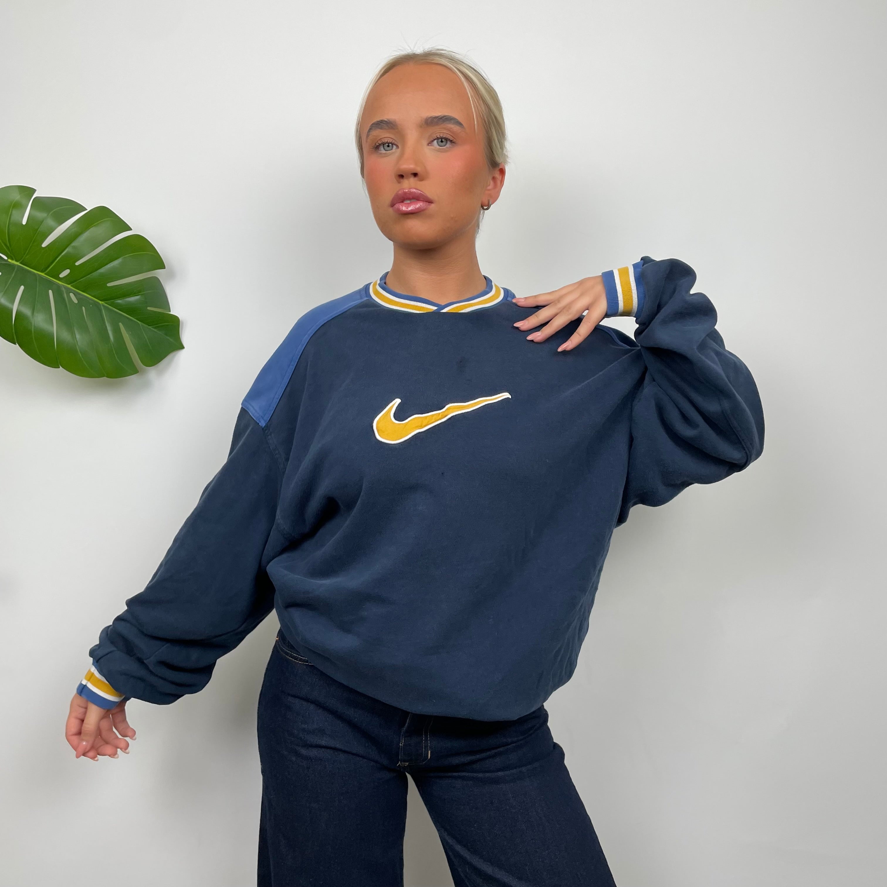 Nike Navy Embroidered Centre Swoosh Sweatshirt (L)