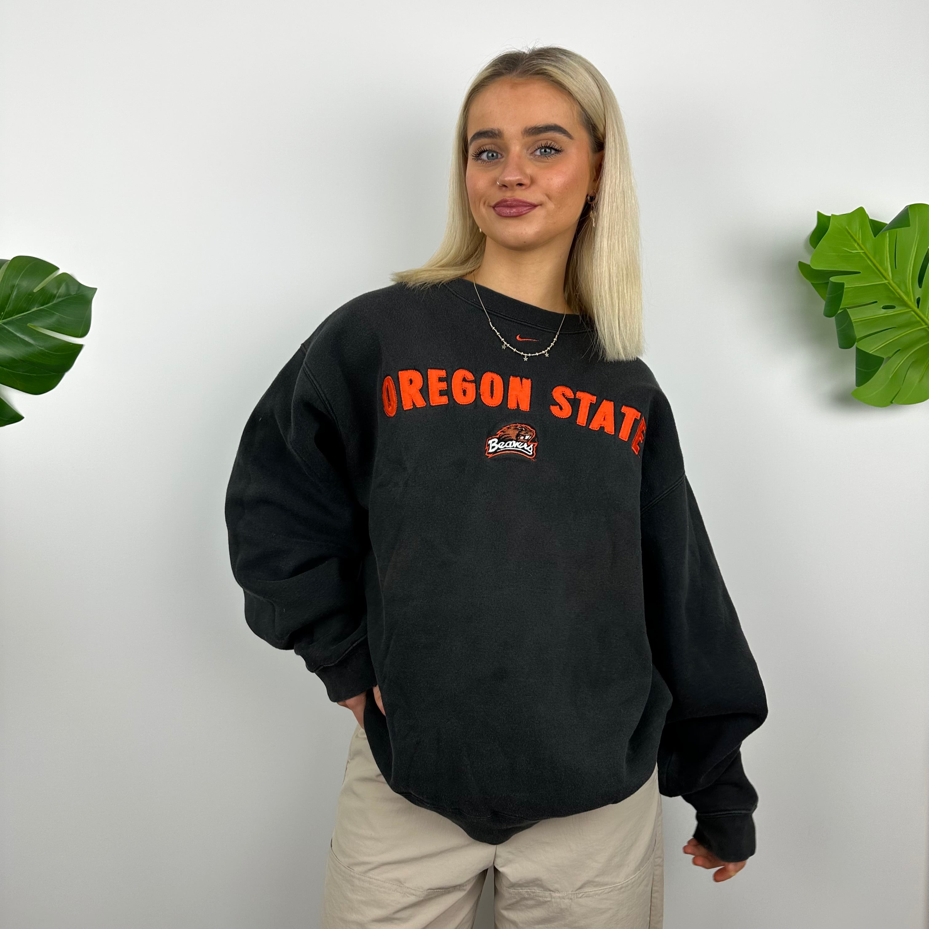 Nike x Oregon State RARE Black Embroidered Spell Out Sweatshirt (L)