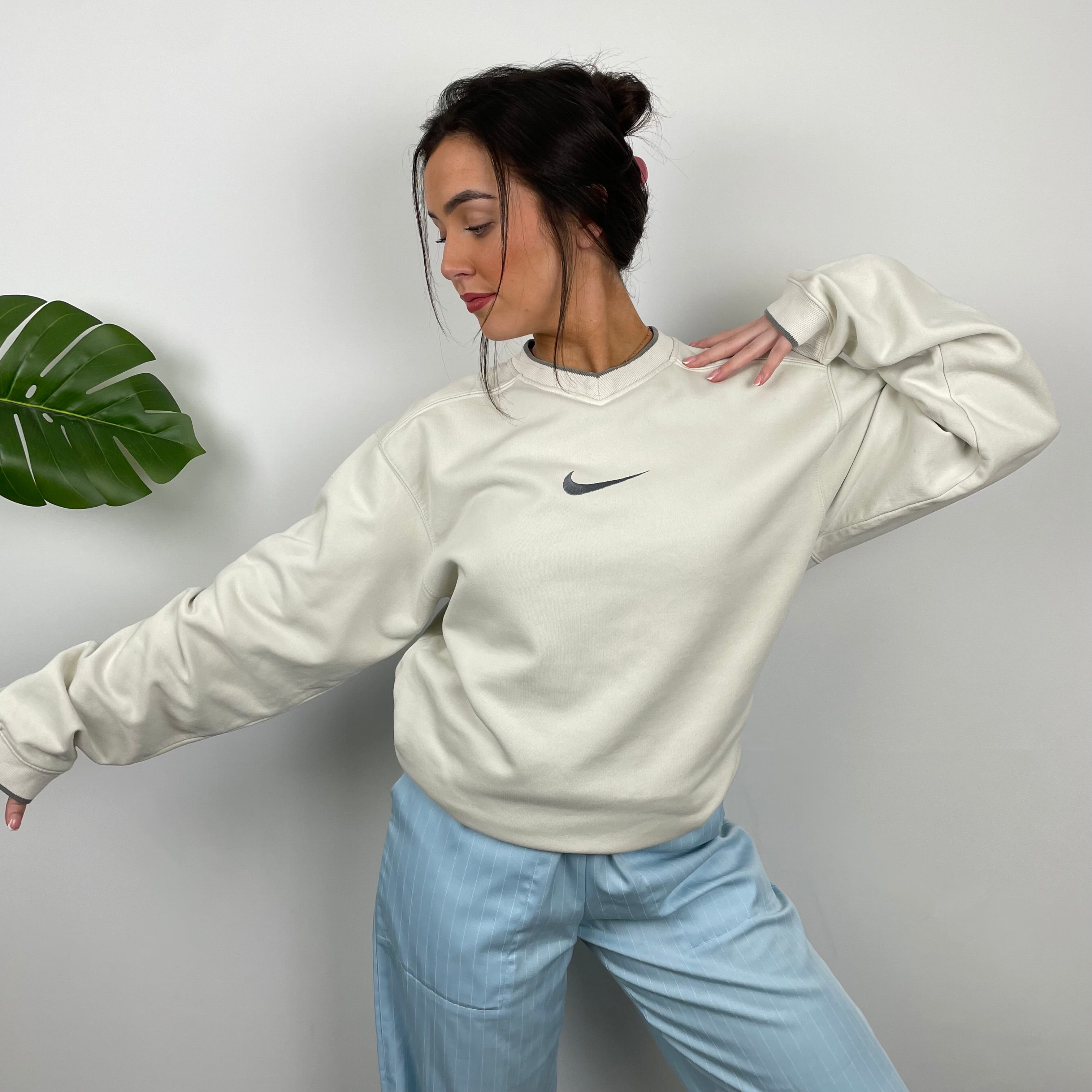Nike Cream Embroidered Swoosh Sweatshirt (L)
