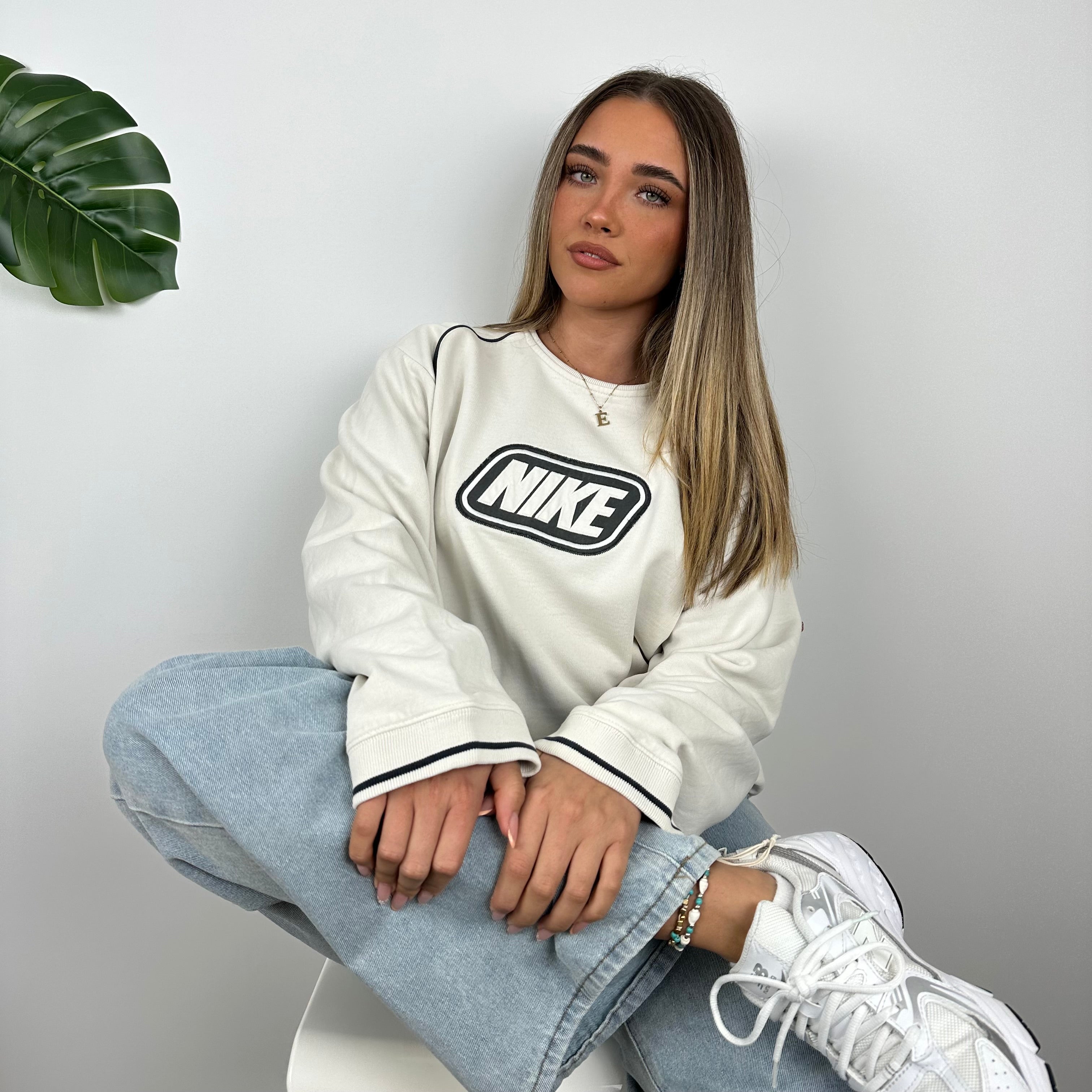 Nike RARE White Embroidered Spell Out Sweatshirt as worn by Molly Mae Hague (M)