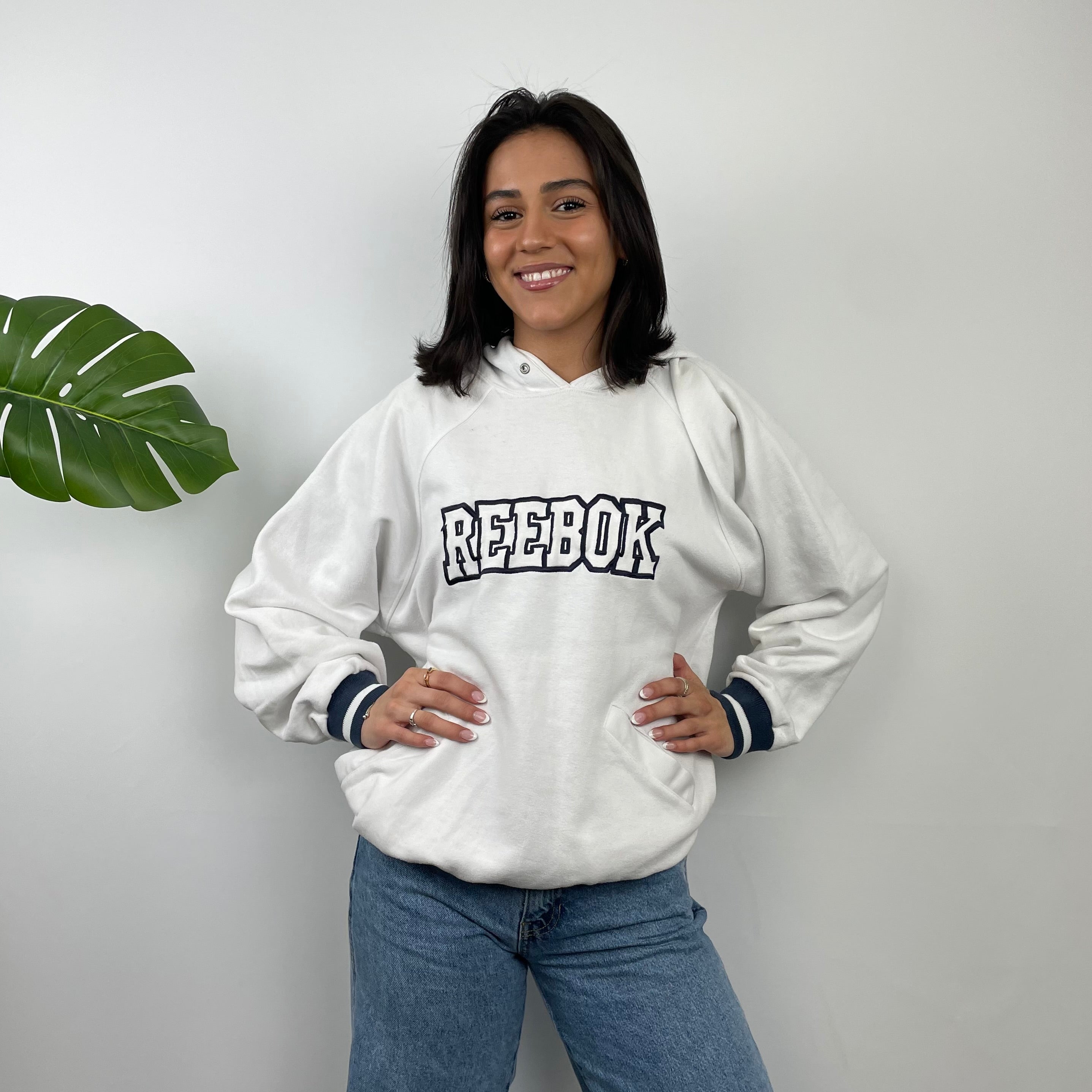 Reebok White Embroidered Spell Out Hoodie (M)