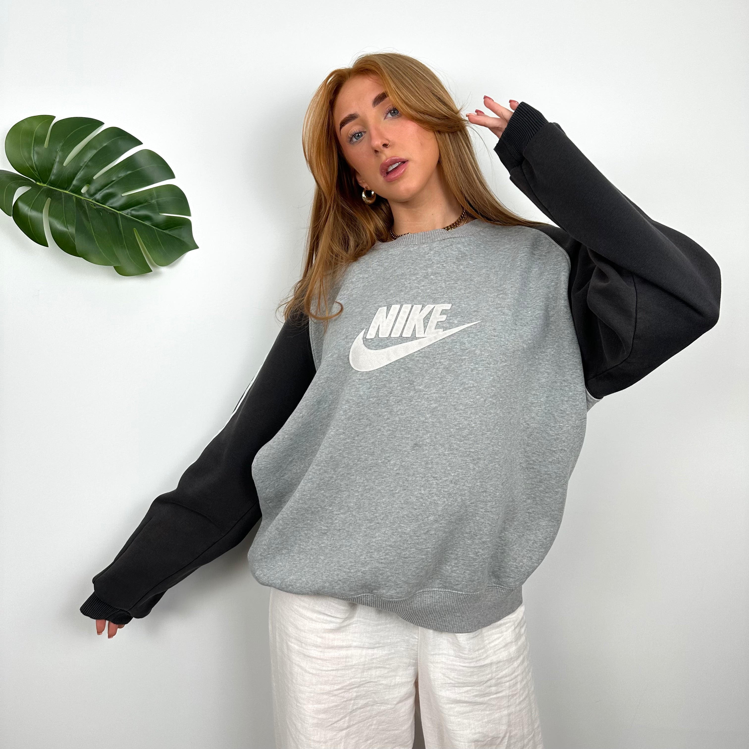 Nike Grey Embroidered Spell Out Sweatshirt (L)