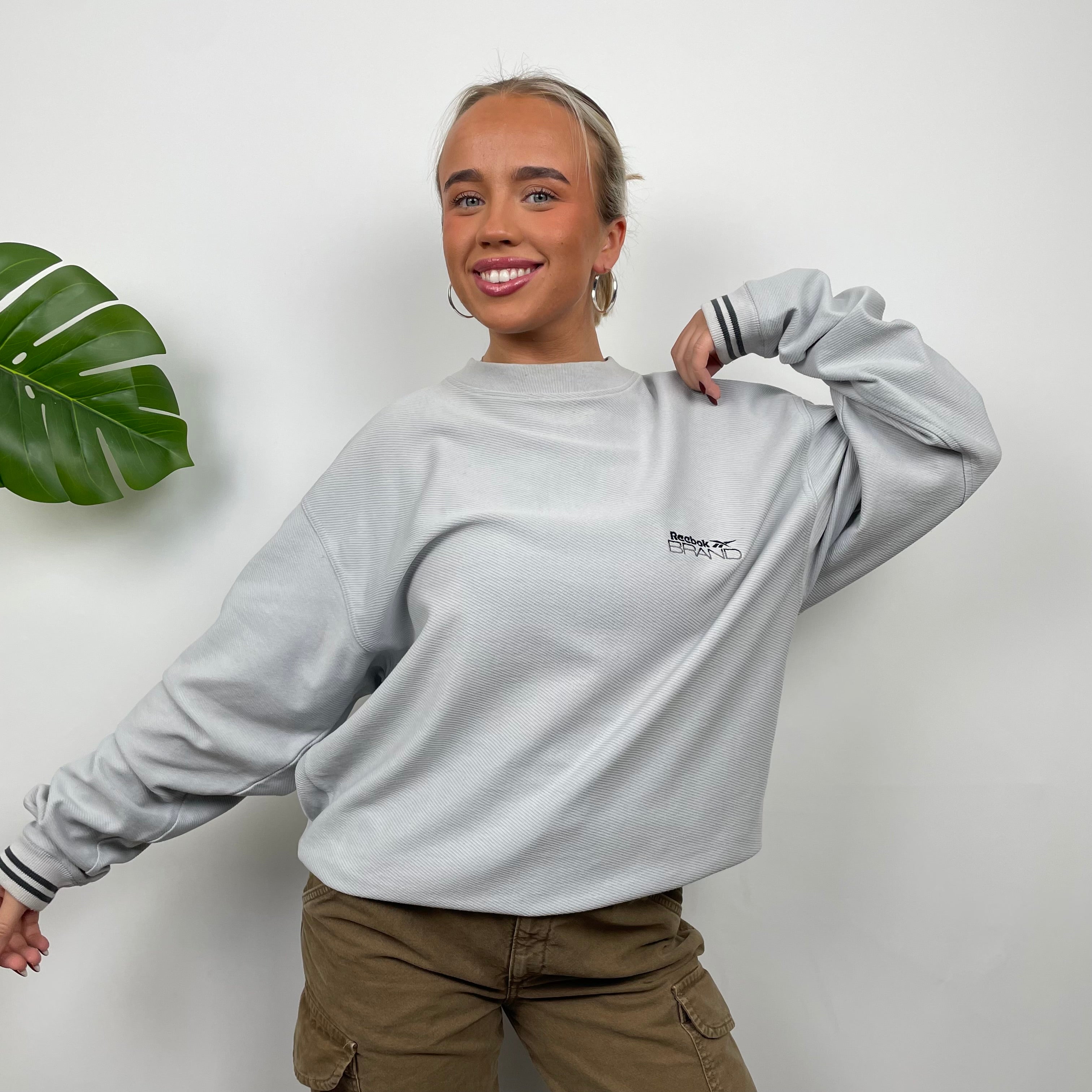 Reebok Brand Grey Embroidered Spell Out Sweatshirt (XXL)