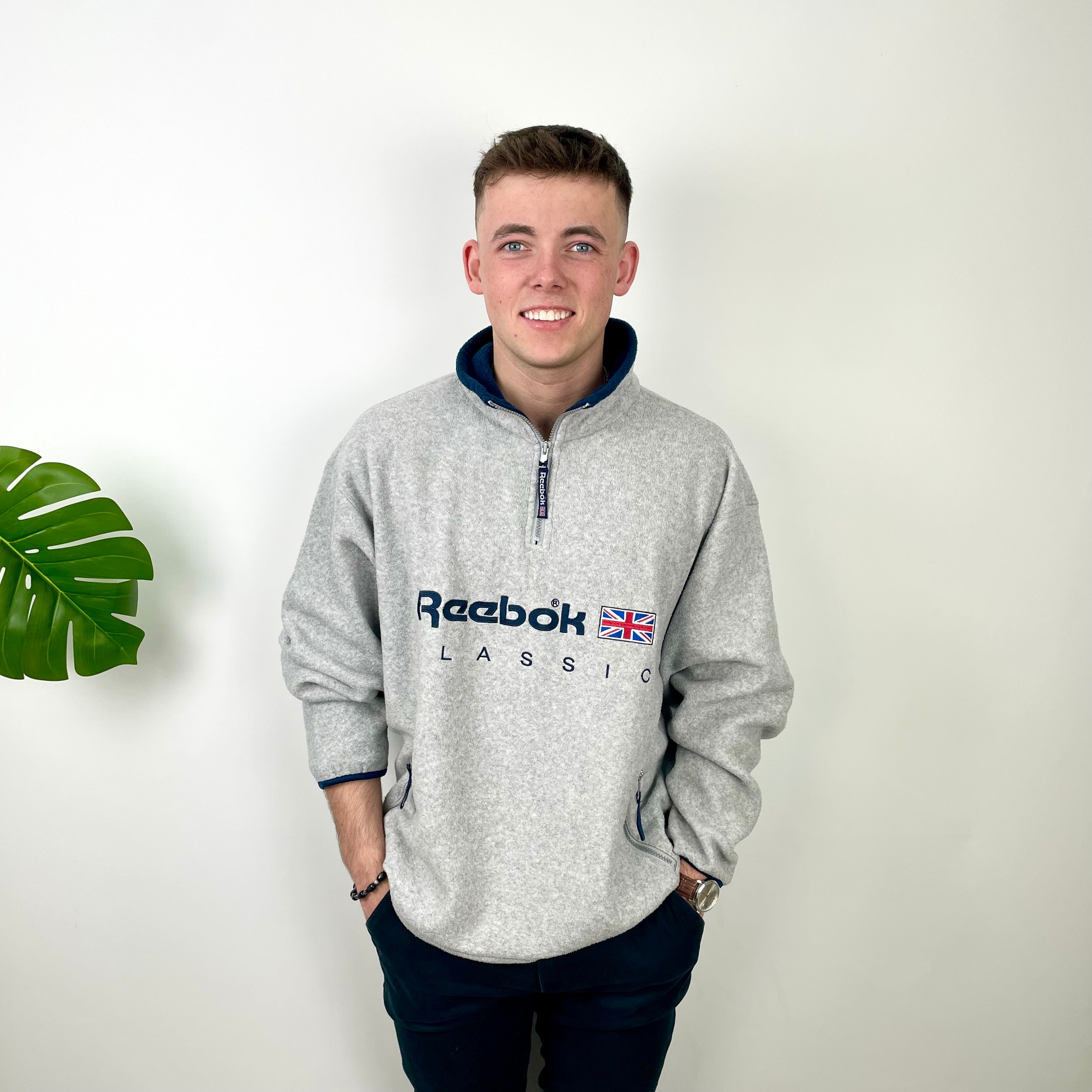 Reebok Classic RARE Grey Embroidered Spell Out Teddy Bear Fleece Quarter Zip Sweatshirt (L)