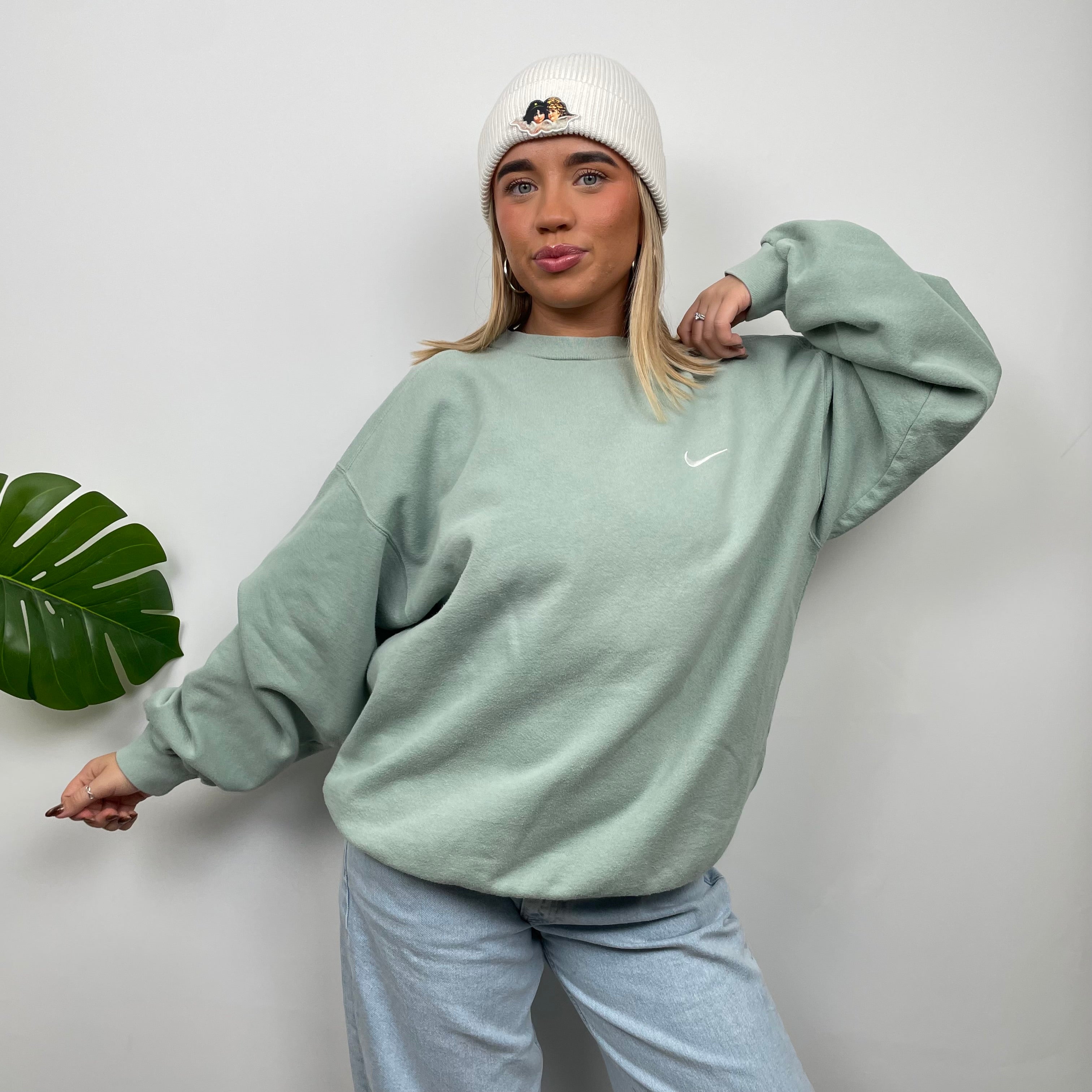 Nike RARE Mint Green Embroidered Swoosh Sweatshirt M Jamie Online Vintage