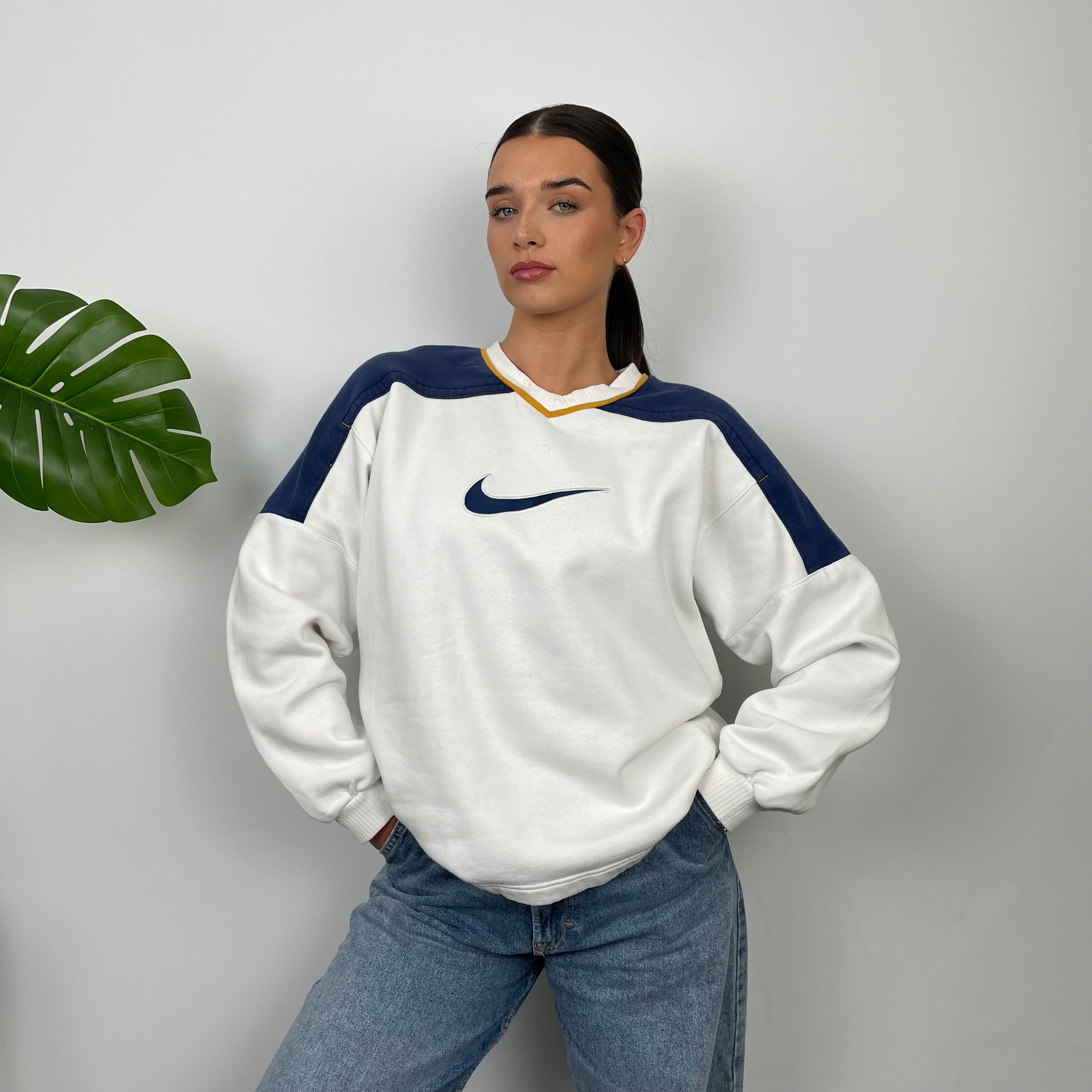 Nike RARE White Embroidered Swoosh Sweatshirt (M)