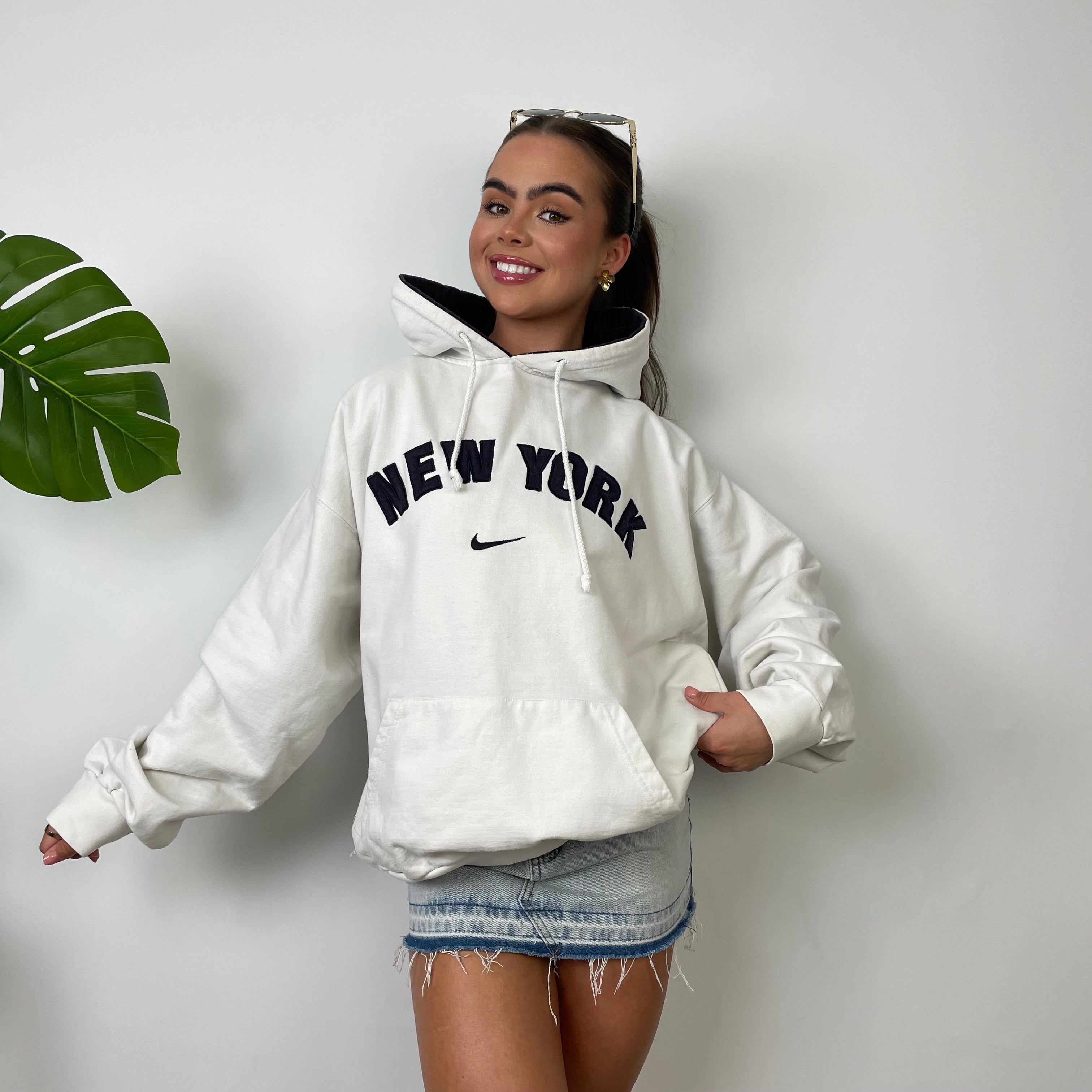 Nike New York White Embroidered Spell Out Hoodie (L)