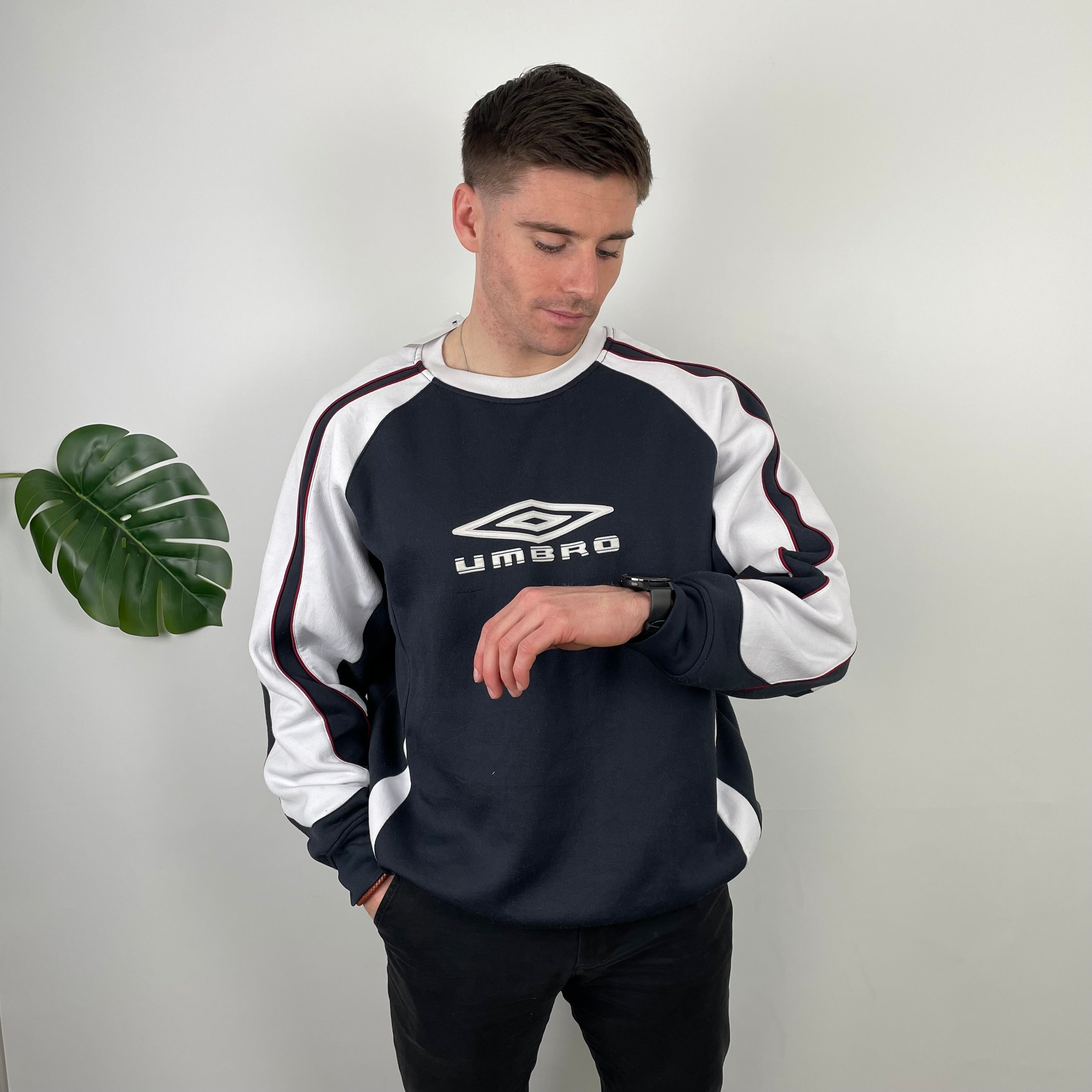 Umbro Navy Embroidered Spell Out Sweatshirt (L)