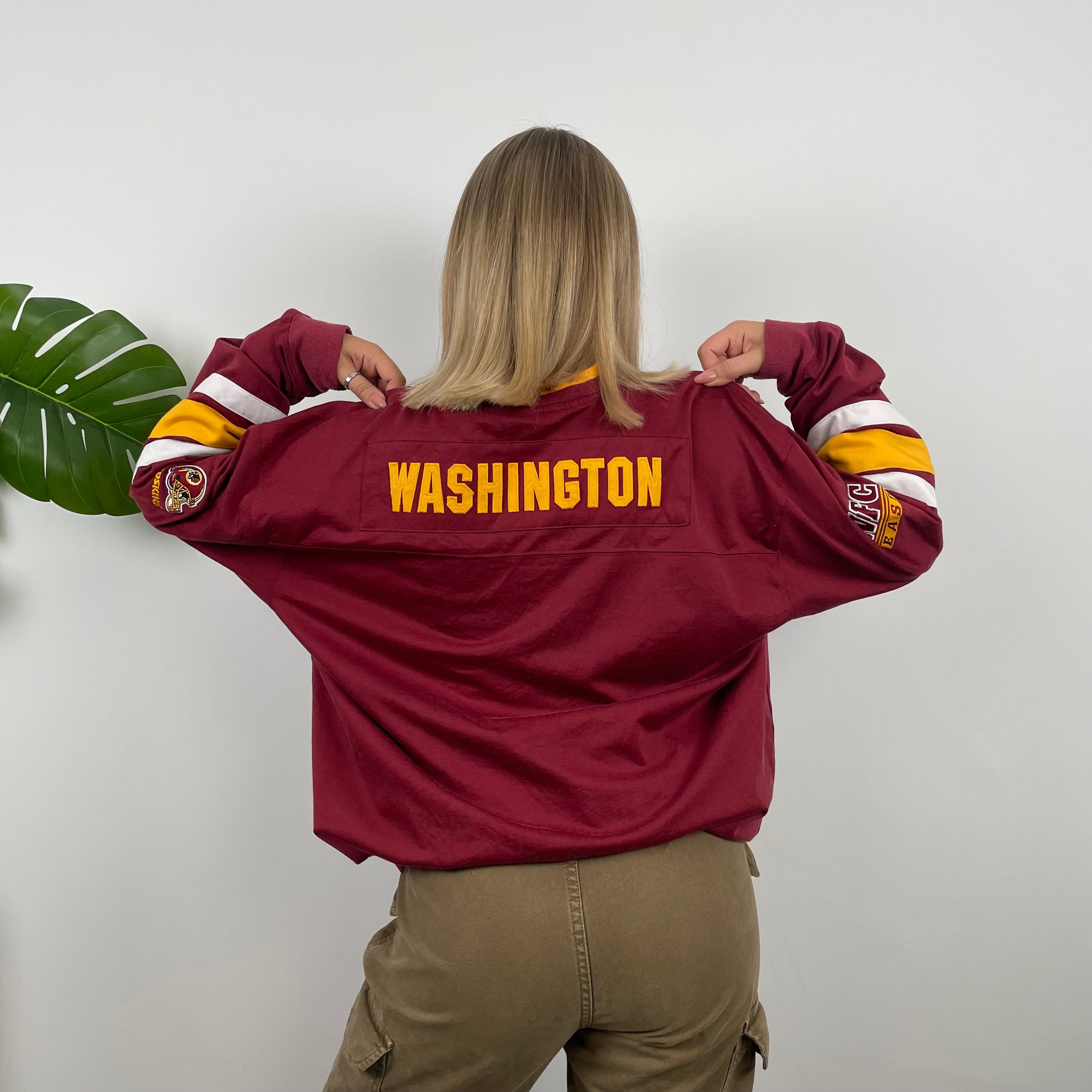 NFL Washington Redskins Red Embroidered Spell Out Sweatshirt (XL)