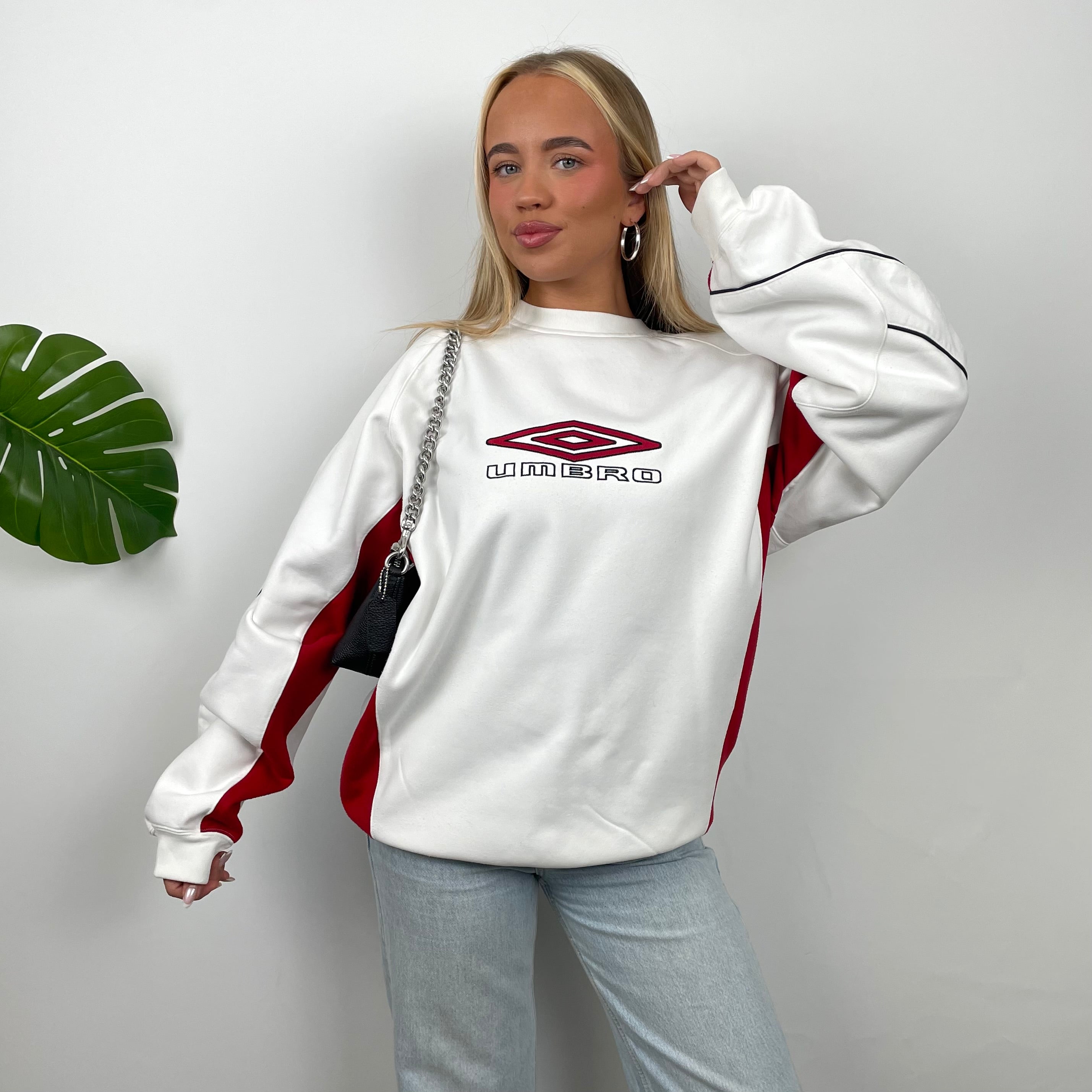 Umbro White Embroidered Spell Out Sweatshirt (XL)